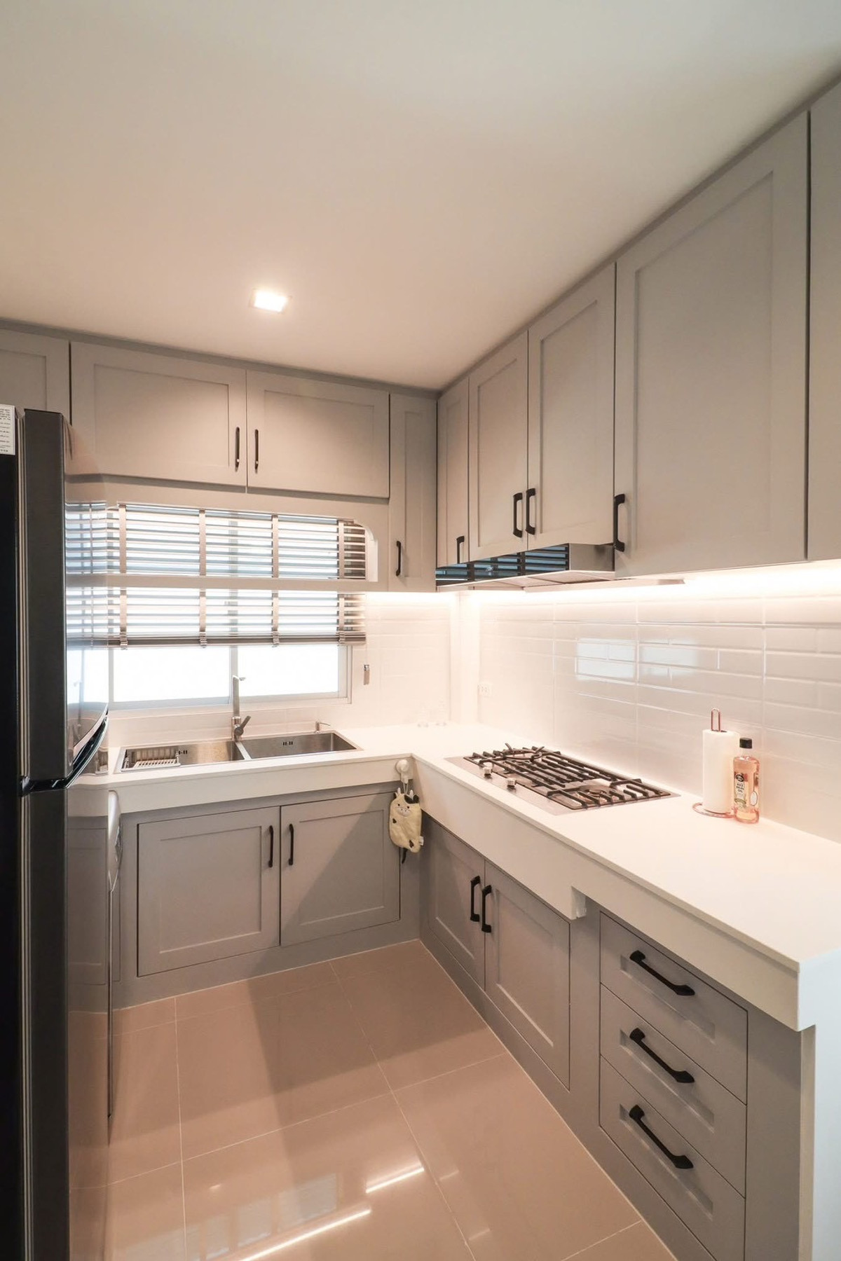 ให้เช่าบ้านพระราม 5 ราชพฤกษ์ บางกรวย : ✨🏡 [ 𝐅𝐎𝐑 𝐑𝐄𝐍𝐓] คาซ่า เลเจ้นท์ พระราม 𝟓-ราชพฤกษ์ บ้านเดี่ยวหรูตกแต่งบิวท์อินจัดเต็มทั้งหลัง พร้อมเฟอร์นิเจอร์ ติดถนนใหญ่ ใกล้ 𝐂𝐞𝐧𝐭𝐫𝐚𝐥 𝐖𝐞𝐬𝐭𝐯𝐢𝐥𝐥𝐞 ให้คุณหิ้วกระเป๋าเข้าอยู่ได้ทันที