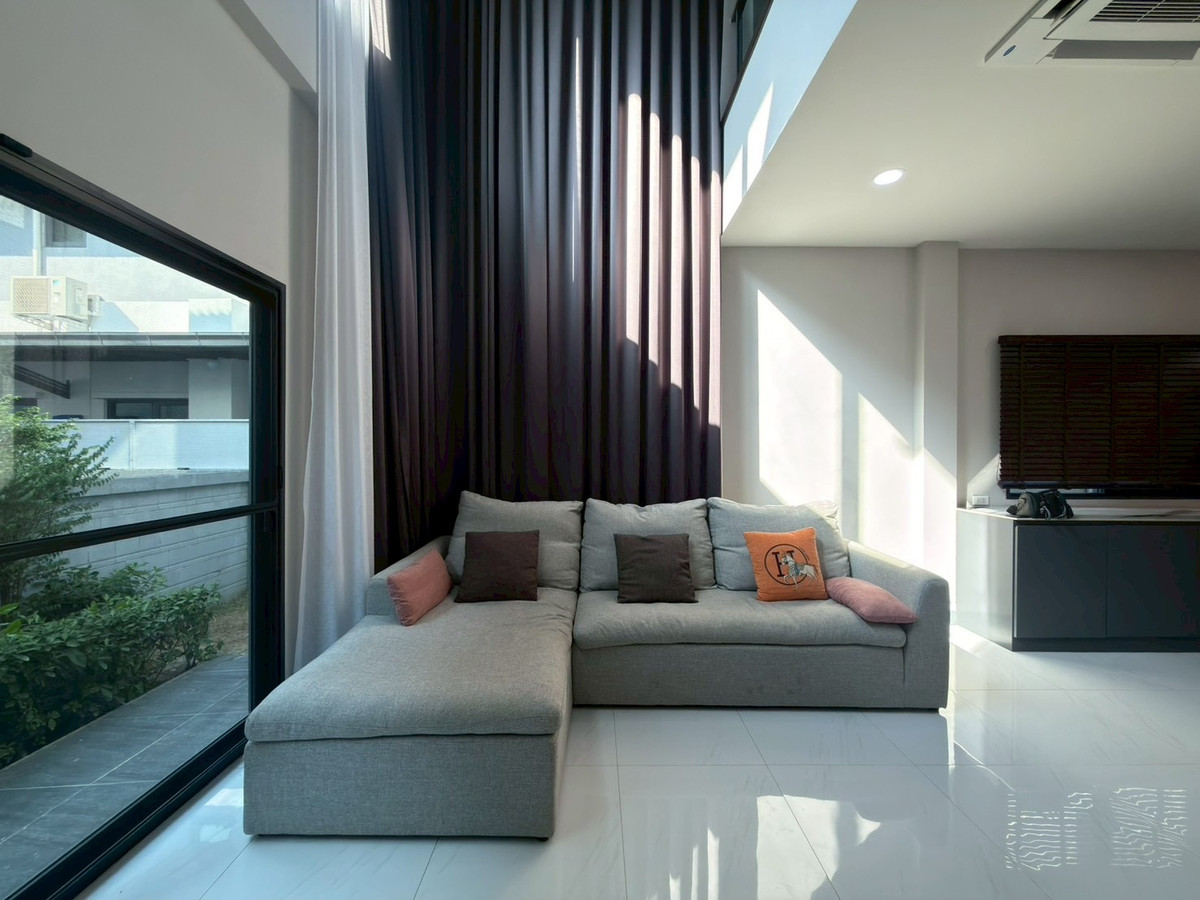 ให้เช่าบ้านบางนา แบริ่ง ลาซาล : ✨[𝐅𝐎𝐑 𝐑𝐄𝐍𝐓] บ้านเช่าใกล้เมกาบางนา เดอะซิตี้บางนา บ้านว่างพร้อมอยู่ 🌳 