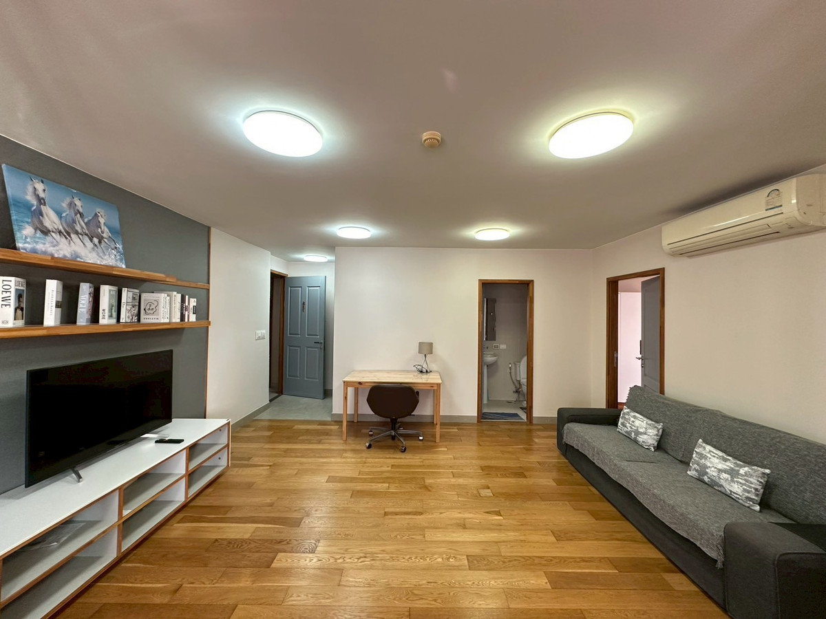 ให้เช่าพระราม 9 เพชรบุรีตัดใหม่ RCA : ✨ Rare Unit | คอนโด 2 ห้องนอน ห้องใหญ่กว่า 100 ตร.ม. ใกล้ BTS พร้อมพงษ์