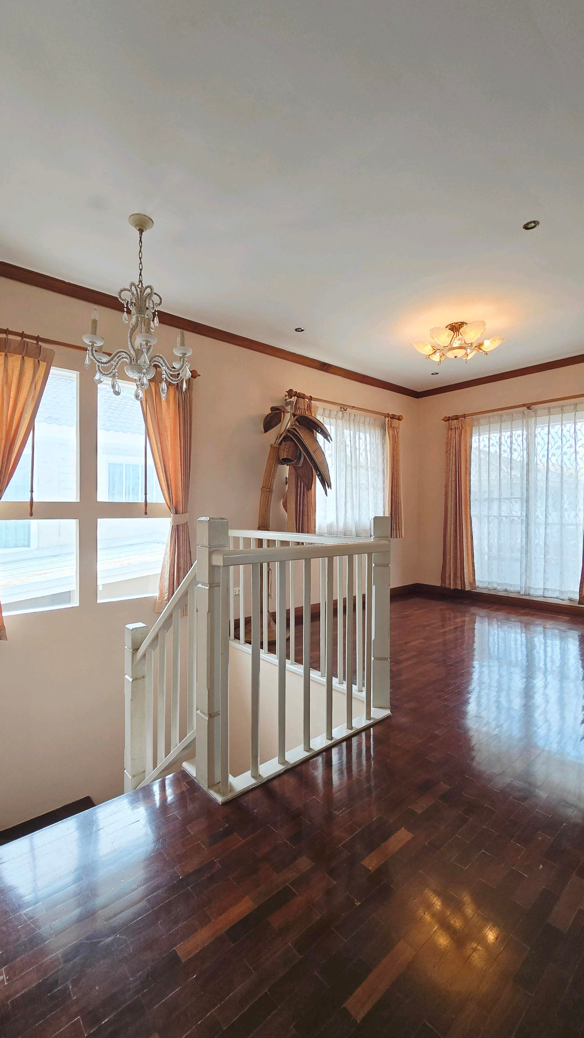 For SaleHousePathum Thani,Rangsit, Thammasat : 🏡 2-story detached house for sale, Prueklada Rangsit Project, Khlong 4 | Corner house, ready to move in.
Good location, roadside project, near BTS Khu Khot and Future Park Rangsit.