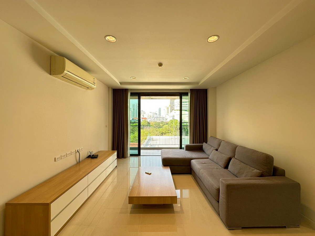 ให้เช่าพระราม 9 เพชรบุรีตัดใหม่ RCA : ✨ Rare Unit | คอนโดหรู 3 ห้องนอน พื้นที่ใหญ่พิเศษ 224 ตร.ม. ใจกลางสุขุมวิท