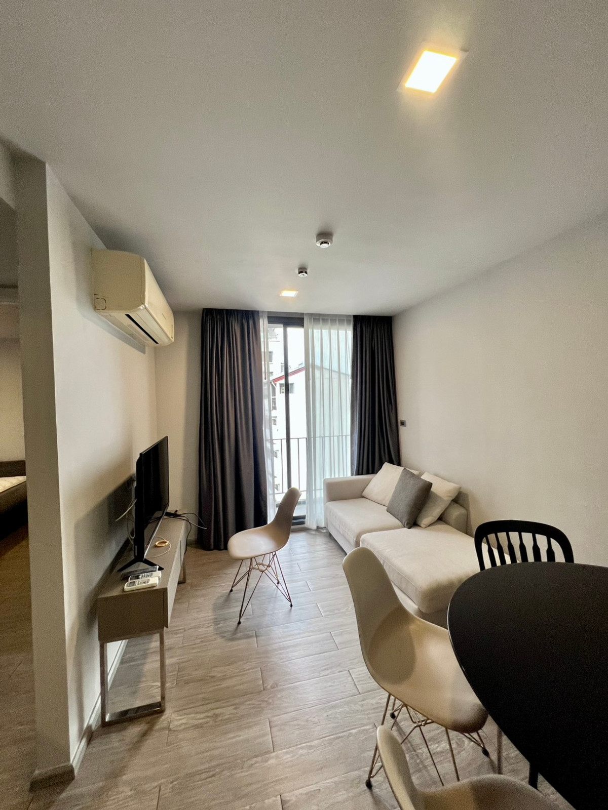 ให้เช่าคอนโดราชเทวี พญาไท : 💎 Rare Unit: ห้องมุม Savvi Phahol-Ari | BTS Ari ✨Only25,000/Month คอนโดเงียบสงบ โลเคชั่นดีเดินทางสะดวกได้หลายเส้นทาง