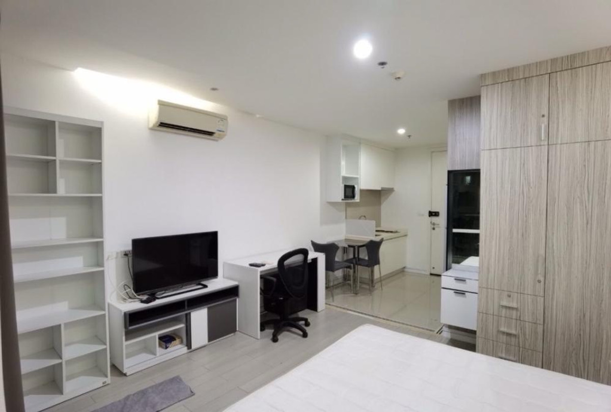 For RentCondoRama9, Petchburi, RCA : For rent TC Green rama 9 (TC Green Rama 9) 1 bedroom, 1 bathroom, 30 sq m, Building A, 6th floor, beautiful city view, complete with furniture and electrical appliances, 12,500 baht.