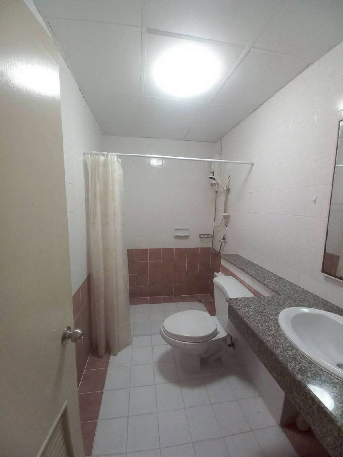 For RentTownhomePattanakan, Srinakarin : Baan Klang Muang Rama 9 Soi 43 / 3 Bedrooms (For Rent), Baan Klang Muang Rama 9 Soi 43 / 3 Bedrooms (FOR RENT) JANE039