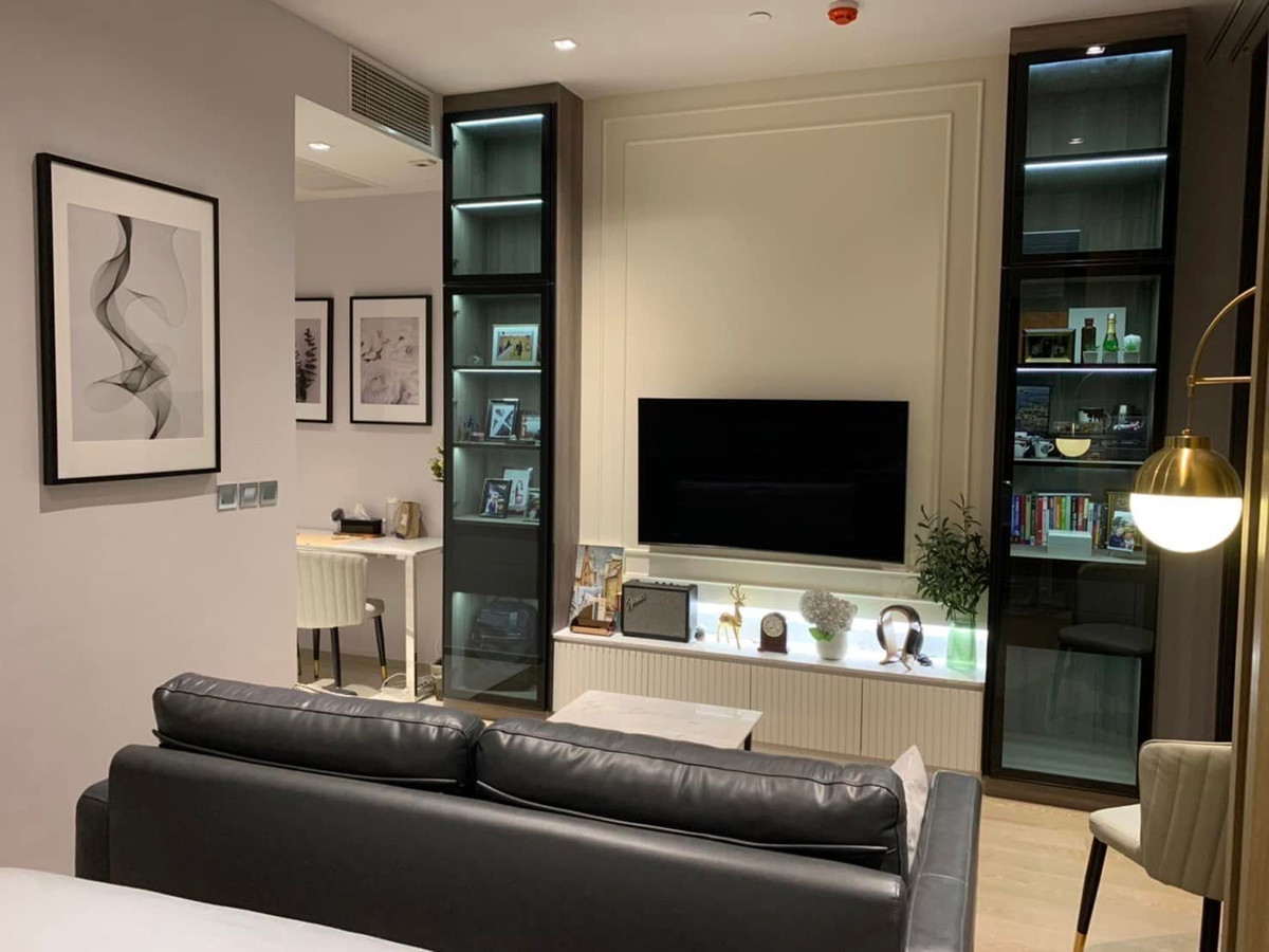 ให้เช่าคอนโดสีลม ศาลาแดง บางรัก : ✨50 SQ.M High-Floor | Fully Furnished | Ready to Move In