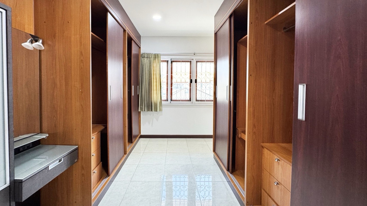 บ้านพัฒนาการ ศรีนครินทร์ : 🏡✨ ขาย / ให้เช่า บ้านเดี่ยว 2 ชั้น รีโนเวทใหม่ ซอยพัฒนาการ 50