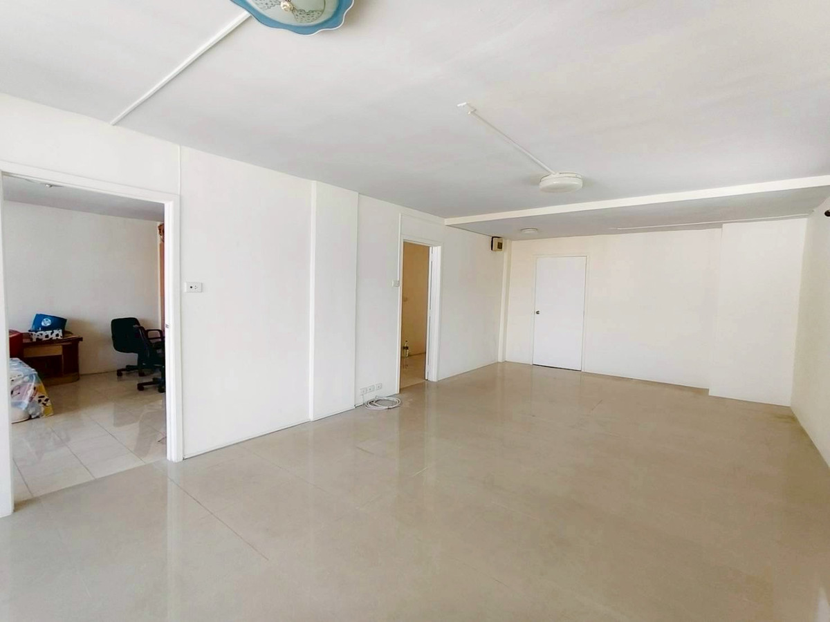 ขายคอนโดลาดพร้าว101 แฮปปี้แลนด์ : ขายคอนโด ซิตี้วิลล่า ลาดพร้าว 130 For Sale Condo City Villa Ladprao 130 รหัสทรัพย์ : C8421