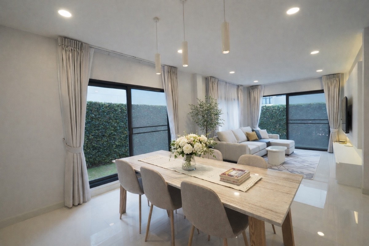 ให้เช่าบ้านบางนา แบริ่ง ลาซาล : ✨🏡 ปล่อยเช่า Centro Bangna เฟส 1 บ้านเดี่ยวสไตล์ Modern Minimal ตกแต่งสวยสบายตา พร้อมเฟอร์นิเจอร์และเครื่องใช้ไฟฟ้า