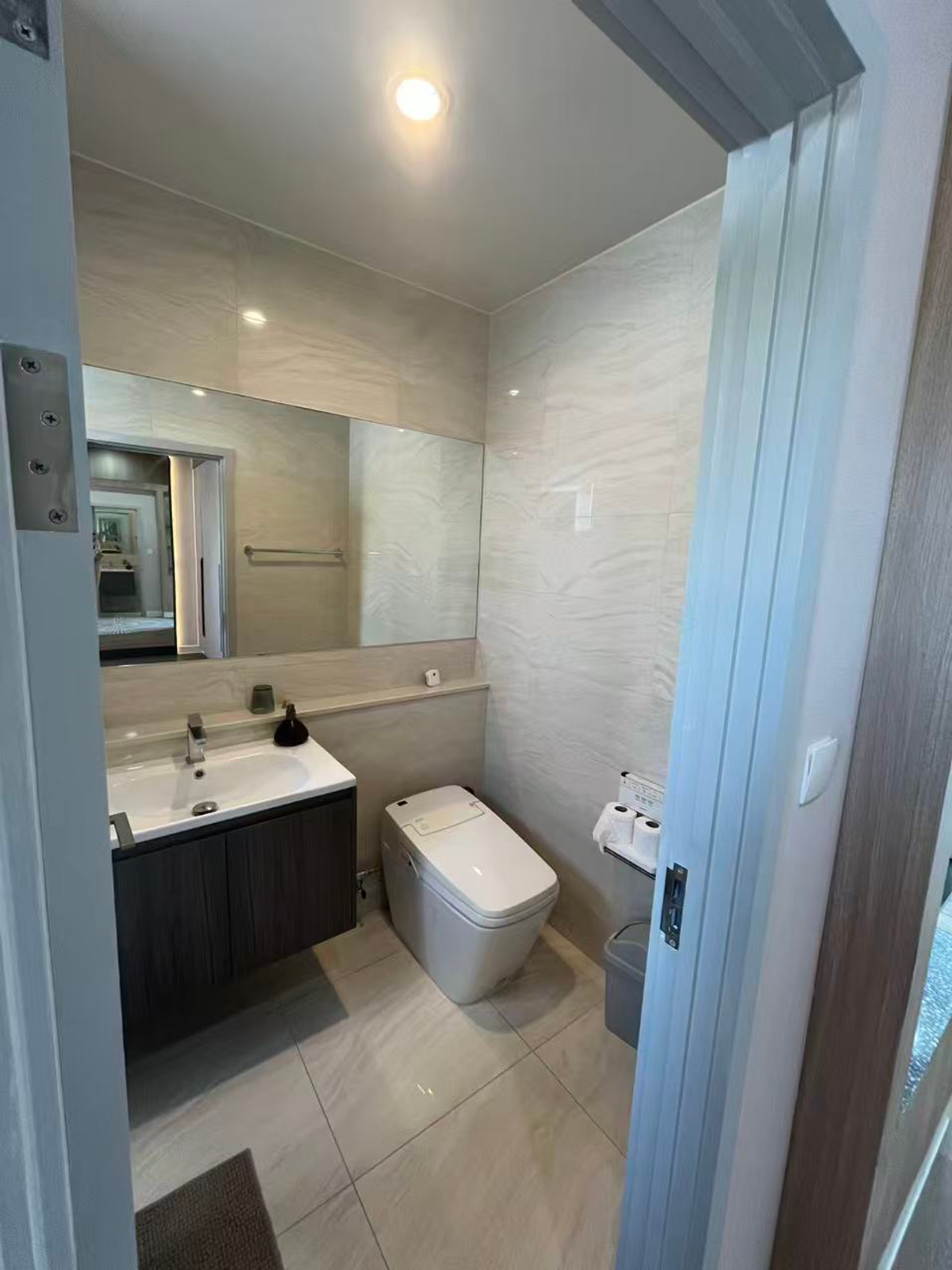 ให้เช่าบ้านบางนา แบริ่ง ลาซาล : บ้านเดี่ยวหรู 4 ห้องนอน - ตกแต่งสวย (สไตล์บ้านโชว์) เช่า 130000 บาท/เดือน