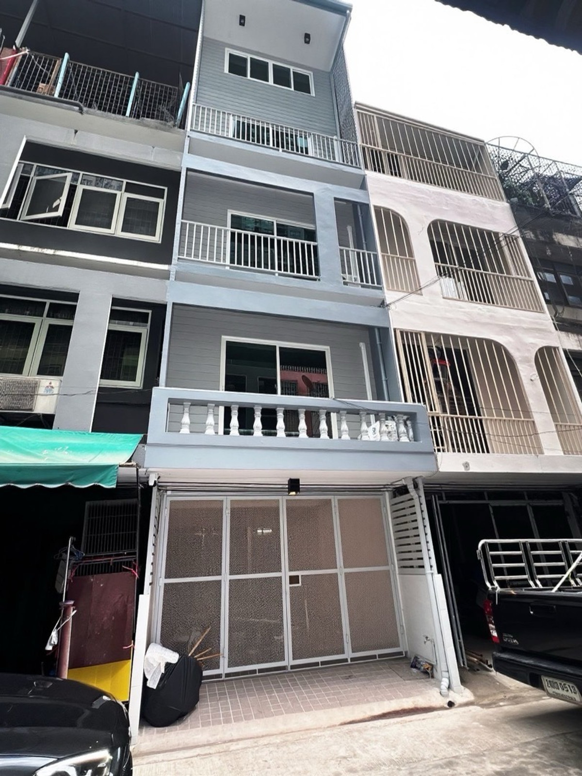 For RentHome OfficeOnnut, Udomsuk : Home office for rent, Sukhumvit 95, Bang Chak, near BTS, distance 100 meters, can register a company.