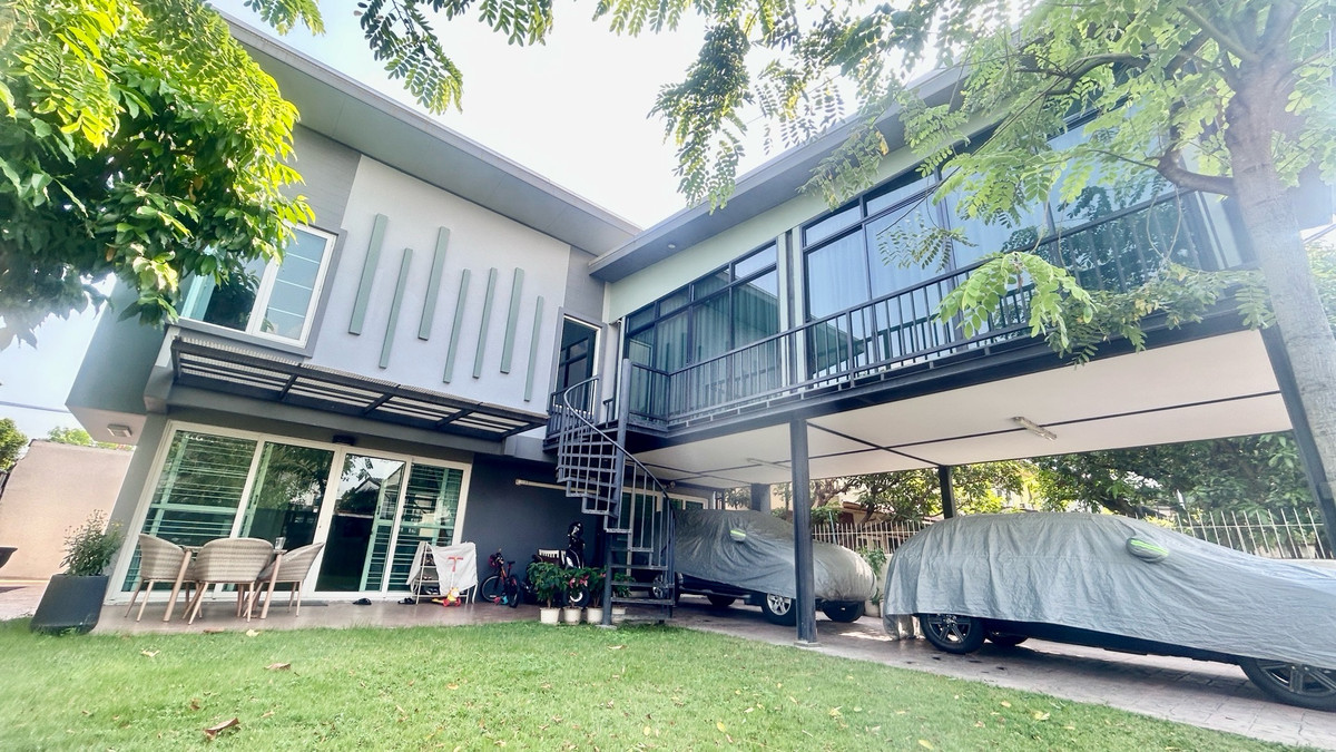 For SaleHouseKaset Nawamin,Ladplakao : Urgent house for sale, 2-story detached house