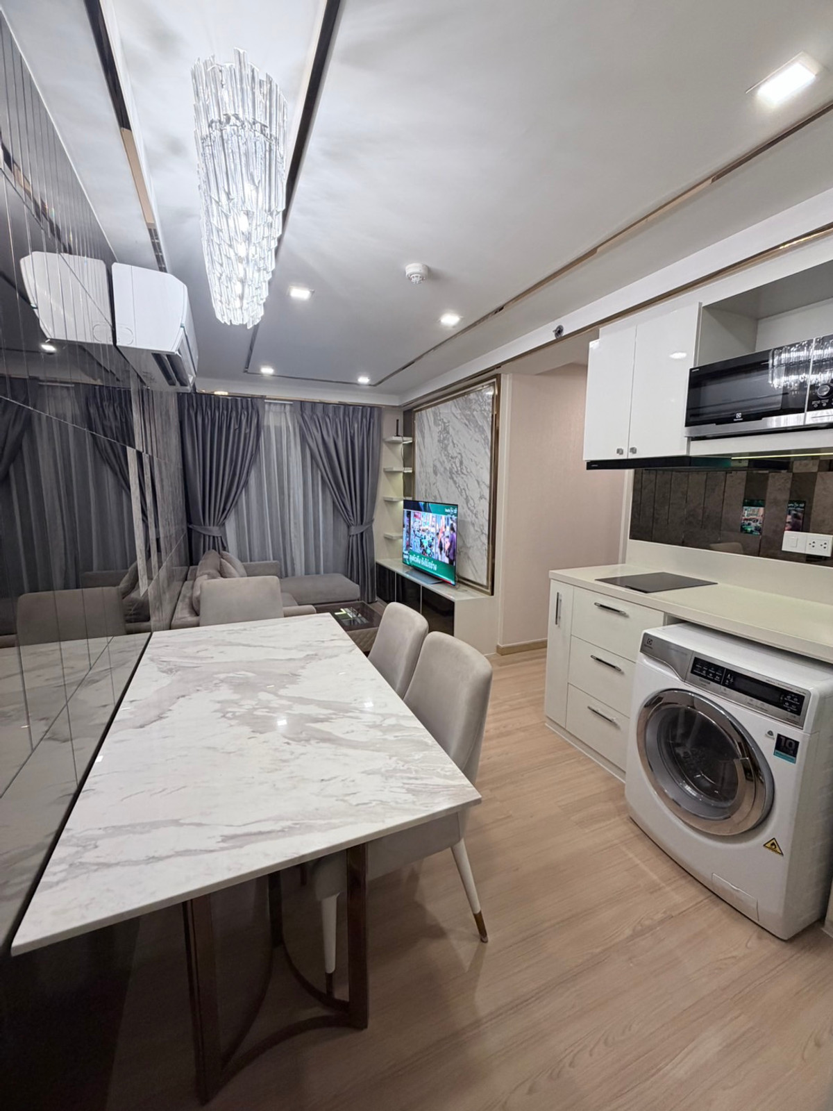 For RentCondoVipawadee, Don Mueang, Lak Si : 🎈Luxury condo for rent, KnightsBridge SkyCity, KnightsBridge SkyCity - Saphan Mai.