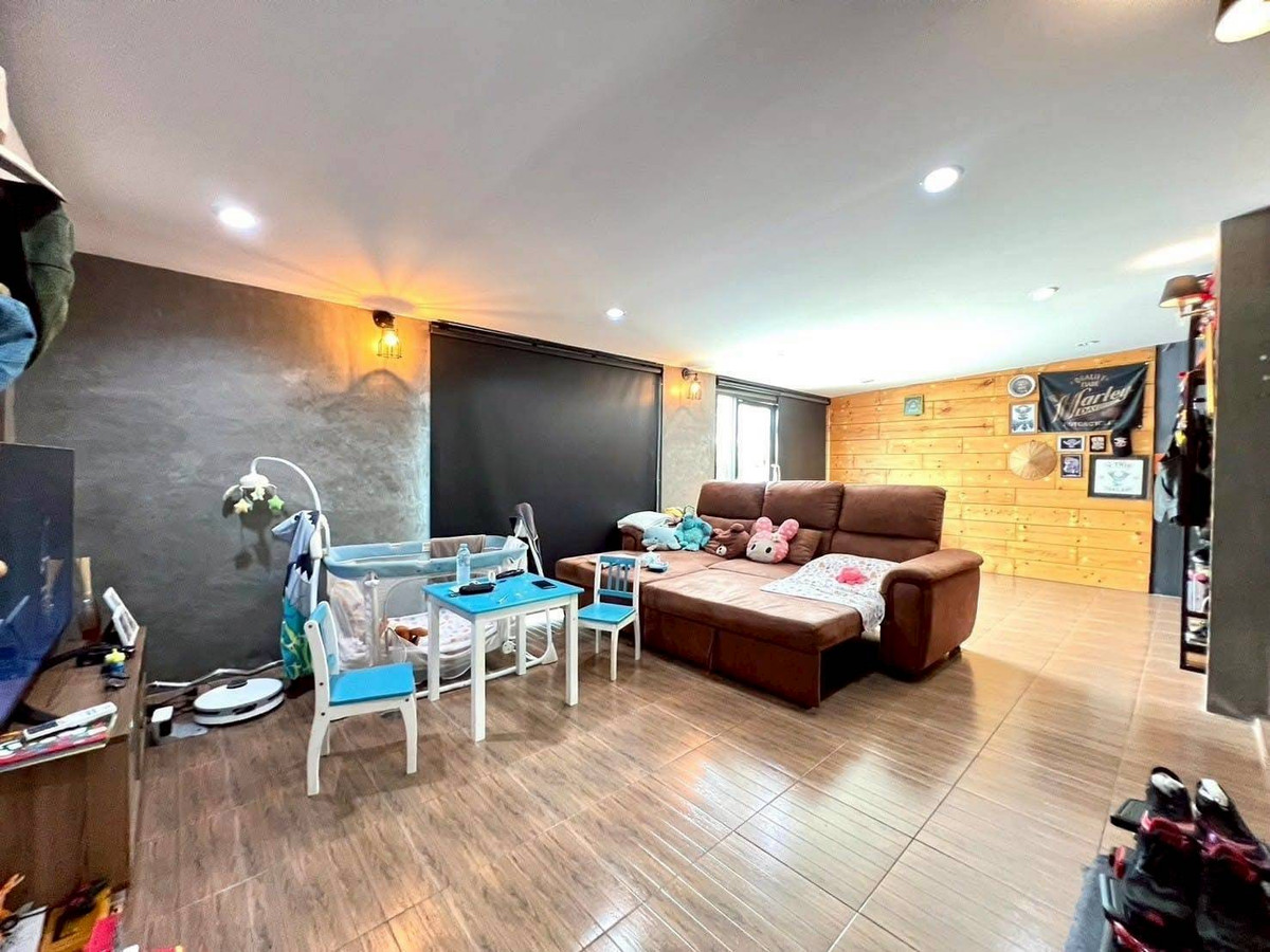 For RentTownhomeRathburana, Suksawat : ‼️2-storey townhome for sale, corner house, Pruksa Ville Village 47/2 Phutthabucha 36, ​​adding on to fill the area in front of the house and on the side. Get a wide usable space like having a single house.