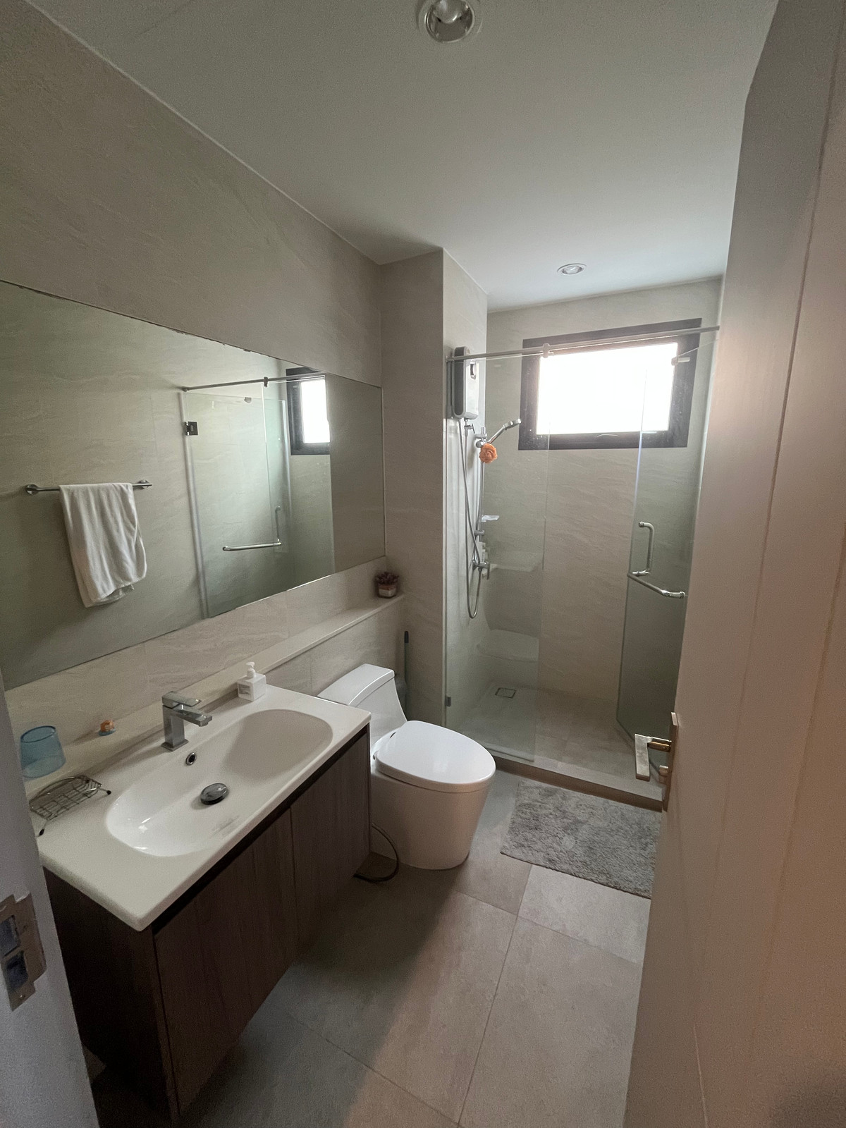 ให้เช่าบ้านบางนา แบริ่ง ลาซาล : บ้านเดี่ยวหรู 4 ห้องนอน - ตกแต่งสวย (สไตล์บ้านโชว์) เช่า 130000 บาท/เดือน