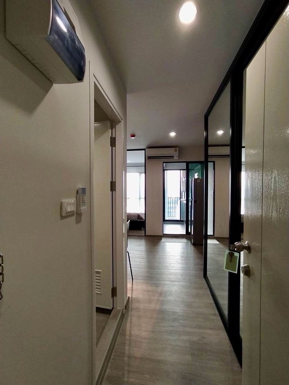 For RentCondoVipawadee, Don Mueang, Lak Si : Condo for rent, Reach Phahonyothin 52, 8th floor.