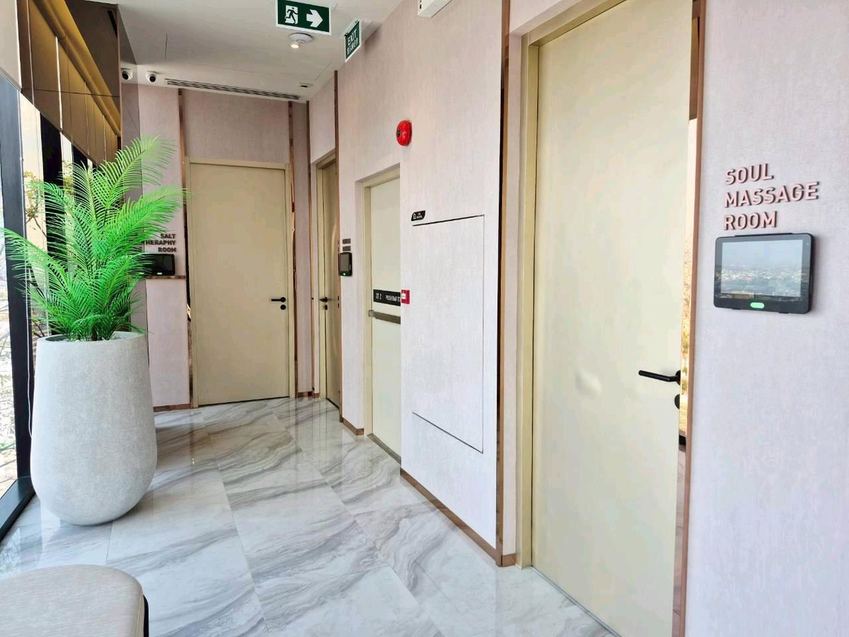 ให้เช่าคอนโดรัชดา ห้วยขวาง : 🔥ให้เช่าด่วน 🔥โซโห​ แบงค็อก​ รัชดา เพดานสูง ห้องสวย แต่งครบ ใกล้ MRT ห้วยขวาง เฟอร์ครบ พร้อมอยู่