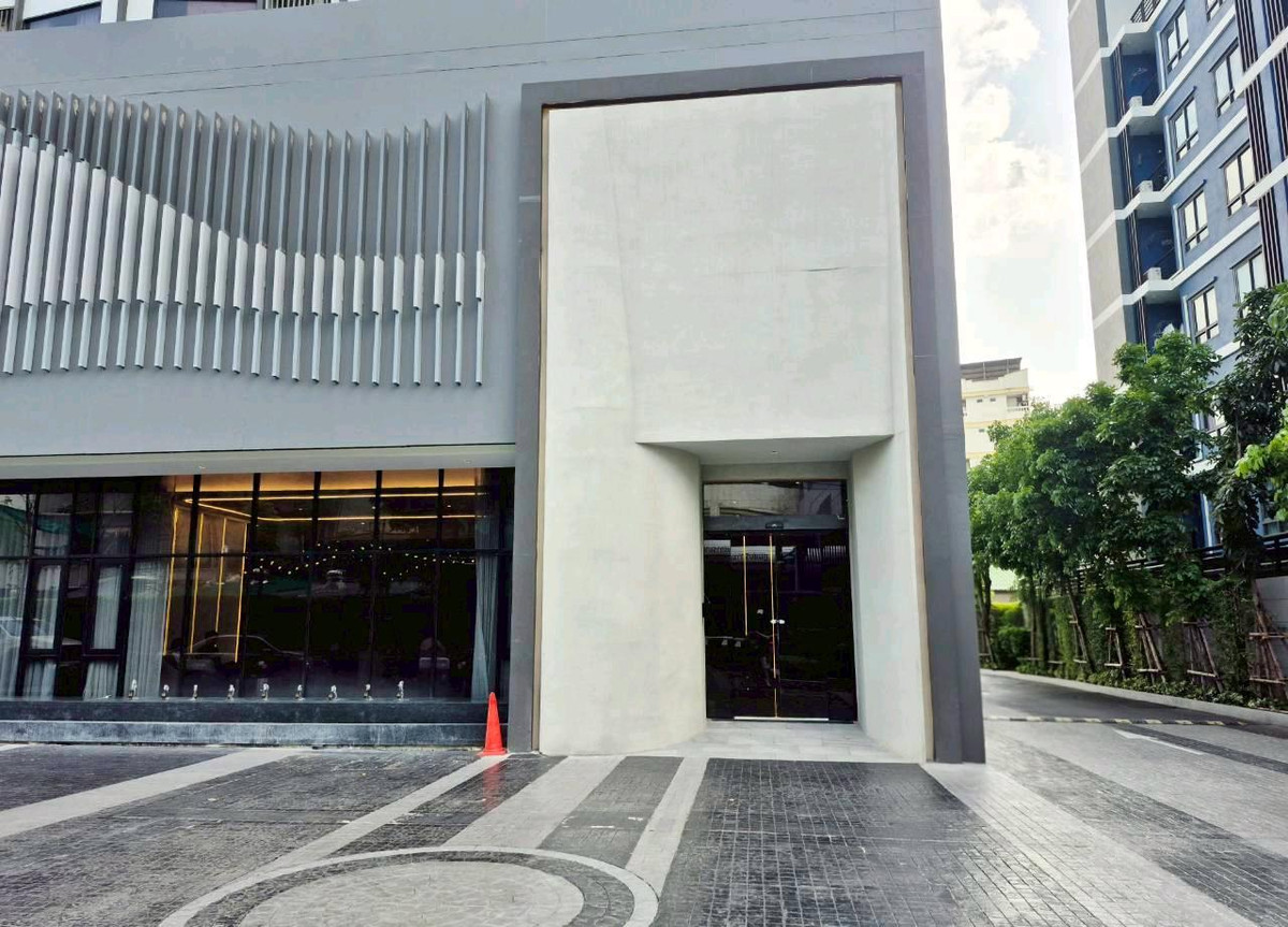 ให้เช่าคอนโดรัชดา ห้วยขวาง : 🔥ให้เช่าด่วน 🔥โซโห​ แบงค็อก​ รัชดา เพดานสูง ห้องสวย แต่งครบ ใกล้ MRT ห้วยขวาง เฟอร์ครบ พร้อมอยู่