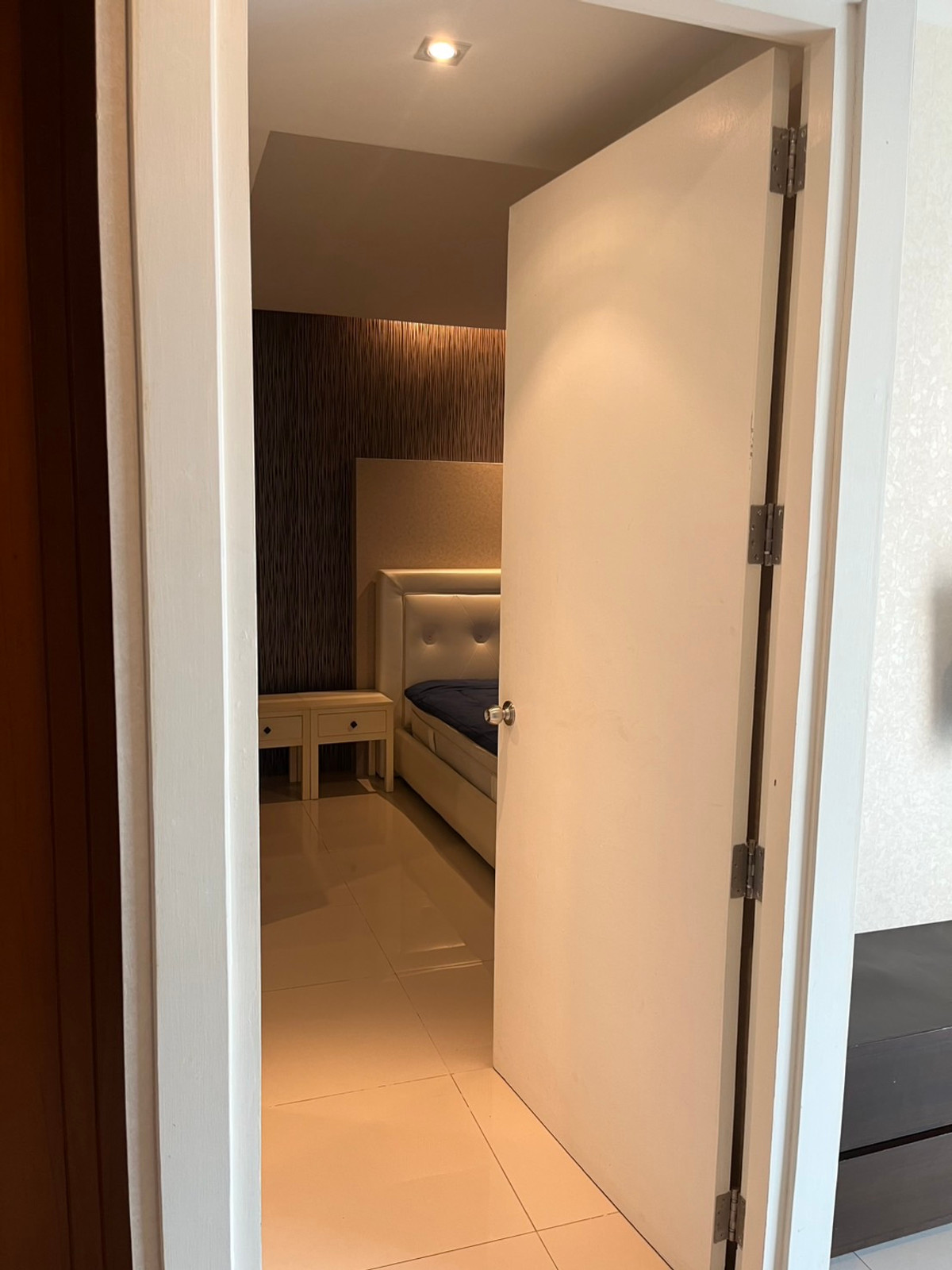 ให้เช่าคอนโดขอนแก่น : ให้เช่าเดสตินี่ คอนโดกลางเมือง ห้องกว้าง 