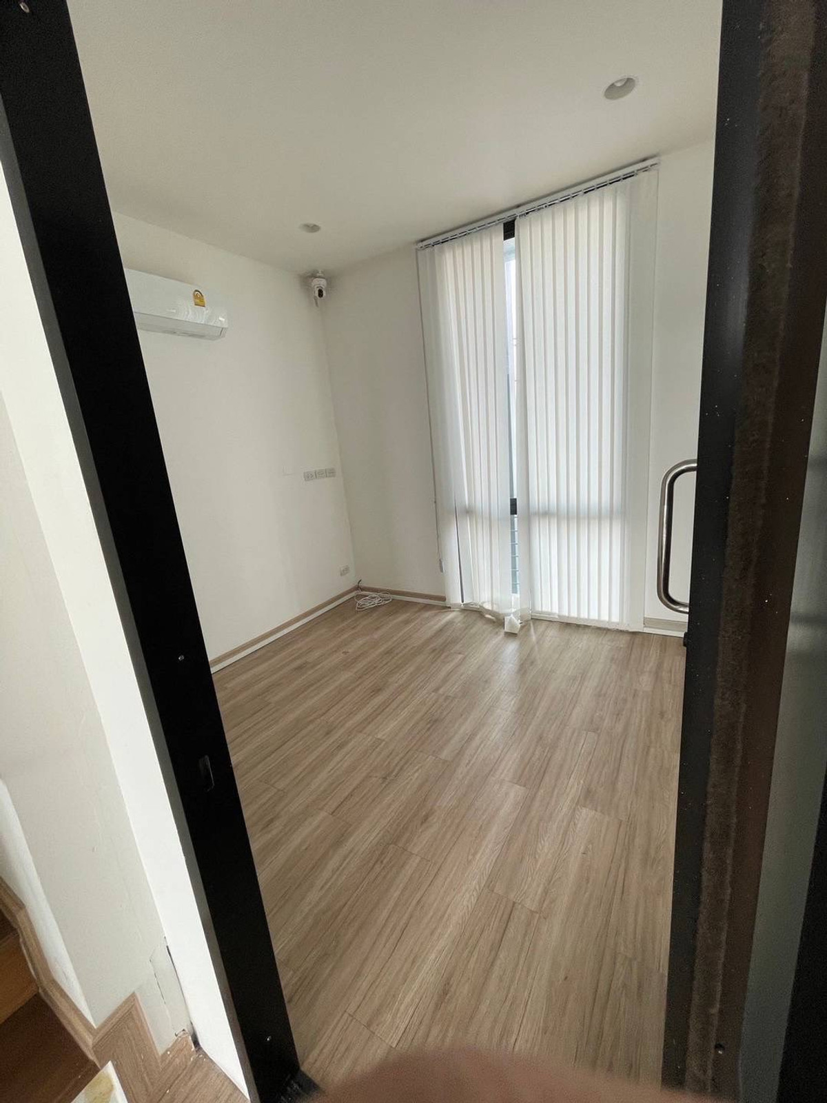 ให้เช่าอาคารพาณิชย์โชคชัย4 ลาดพร้าว71 : ให้เช่าอาคารพาณิชย์ ใกล้ รถไฟฟ้า โชคชัย 4 เพียง 2 นาที