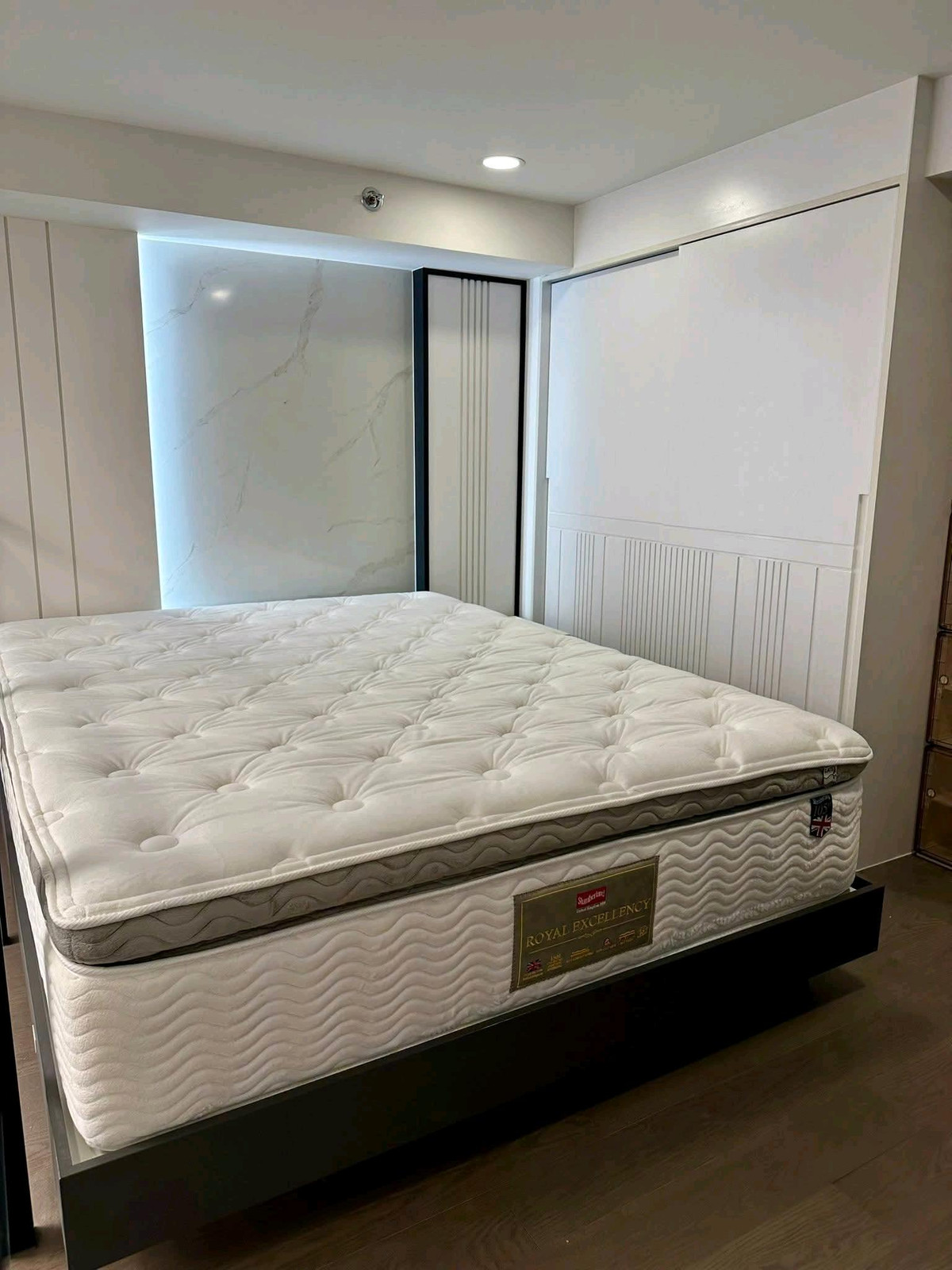 For RentCondoSiam Paragon ,Chulalongkorn,Samyan : Near MRT Samyan, Park Origin Chula - Samyan | Loft room, 4.25 meter high ceiling, Luxury level amenities.