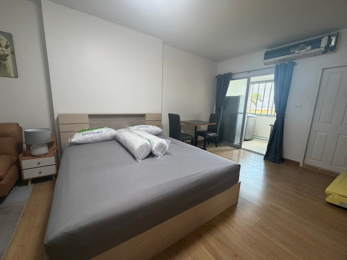 For RentCondoPattanakan, Srinakarin : Condo for rent, Supalai Park Srinakarin, beautiful room, newly decorated, fully furnished, ready to move in, next to the BTS.