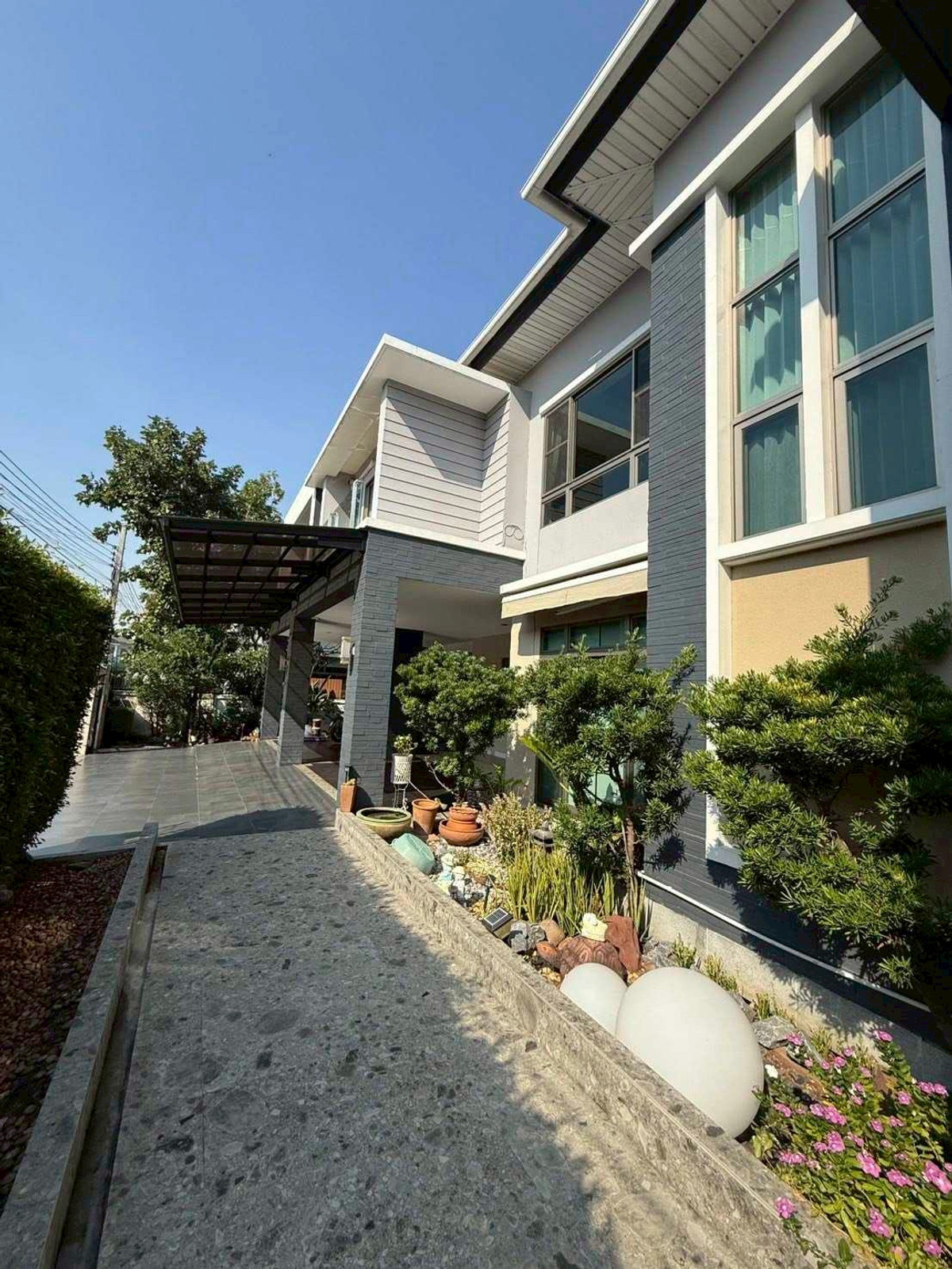 ให้เช่าบ้านลาดกระบัง สุวรรณภูมิ : ให้เช่าบ้าน Perfect Masterpiece ถ.มอเตอร์เวย์ Pool villa