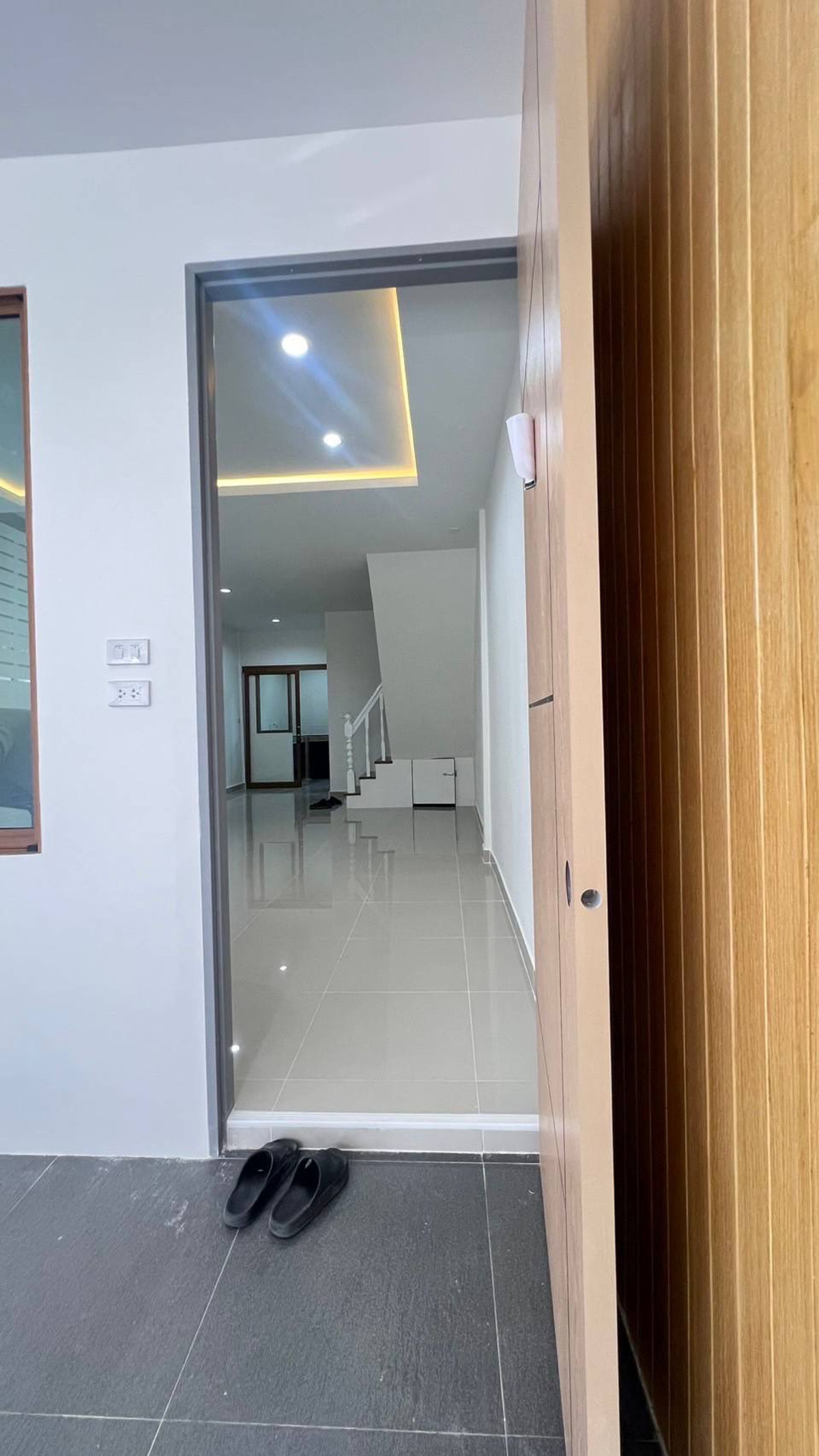 ให้เช่าทาวน์โฮมนวมินทร์ รามอินทรา : ให้เช่าทาวน์เฮ้าส์ สวนทองวิลล่า 4 ใกล้ บิ๊กซี สะพานใหม่ เพียง 2 นาที