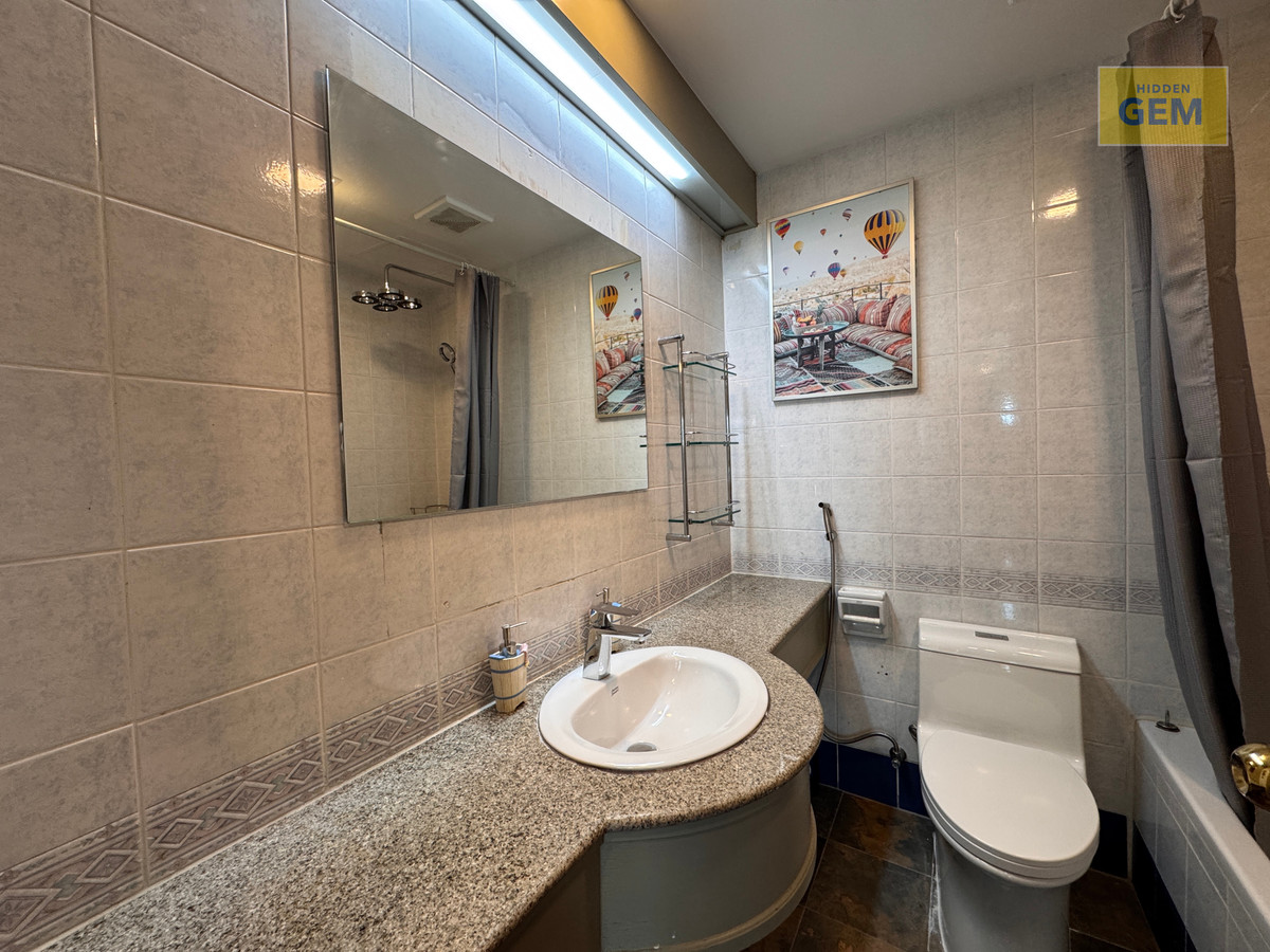 For RentCondoSathorn, Narathiwat : 🔥🔥 Rare Find for Rent 35K only🔥🔥| 2 bed 2 bath Sathorn Gardens 🔥🔥 