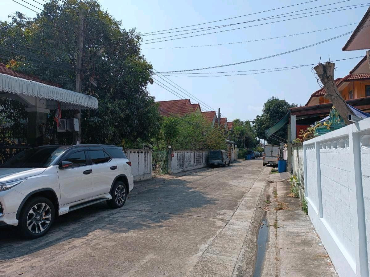 ให้เช่าบ้านสมุทรปราการ สำโรง : 🏡 ให้เช่า / ขาย บ้านเดี่ยว 2 ชั้น หมู่บ้านสุภาวัลย์
📍 หนามแดง – เทพารักษ์ 66 (ทำเลศักยภาพ)