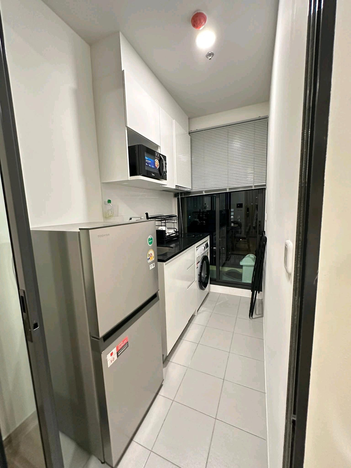 For RentCondoKasetsart, Ratchayothin : Near BTS Green Line (~1.5 Km.) Kasetsart University, Bang Khen 
 Chewathai Kaset-Nawamin | Beautiful room, balcony view, good atmosphere, ready to move in.