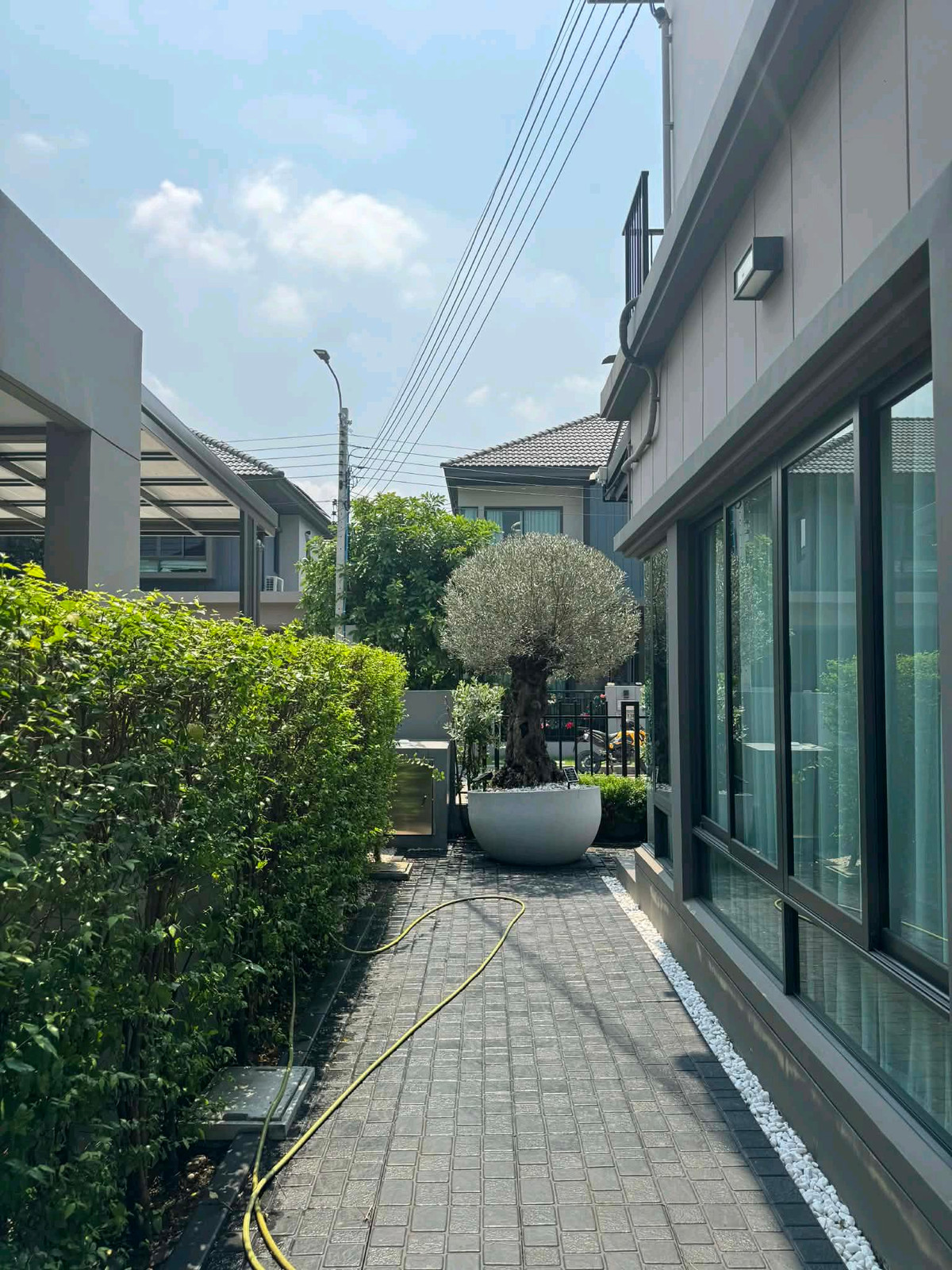 ขายนนทบุรี บางใหญ่ บางบัวทอง : บ้านแฝด เวนิว ไอดี เวสต์เกต บางใหญ่ นนทบุรี ถูกมาก