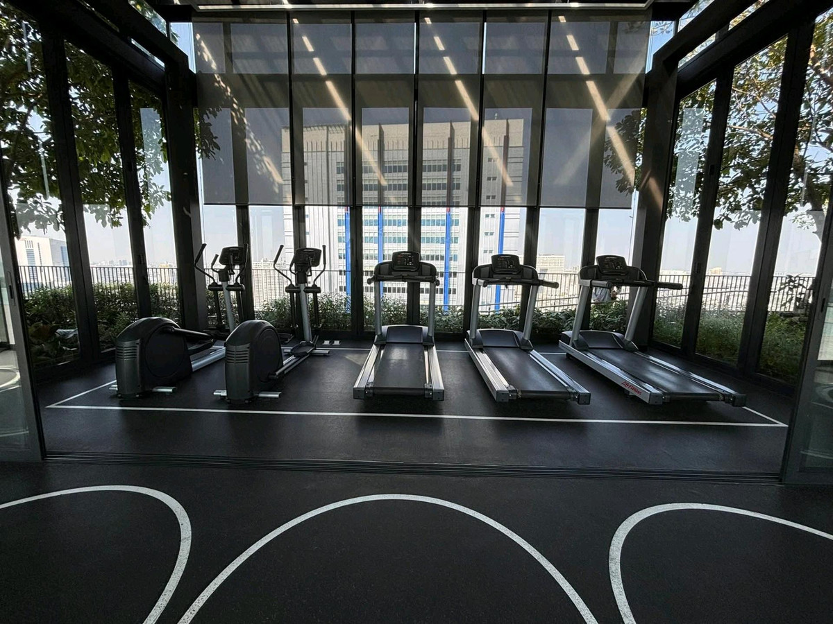 For RentCondoLadprao, Central Ladprao : 🚇 Near MRT Phaholyothin 
 The Line Phaholyothin Park (The Line Phaholyothin Park) 🌿✨ 
 Beautiful condo, good location, near the BTS, room ready to move in, make an appointment to view!