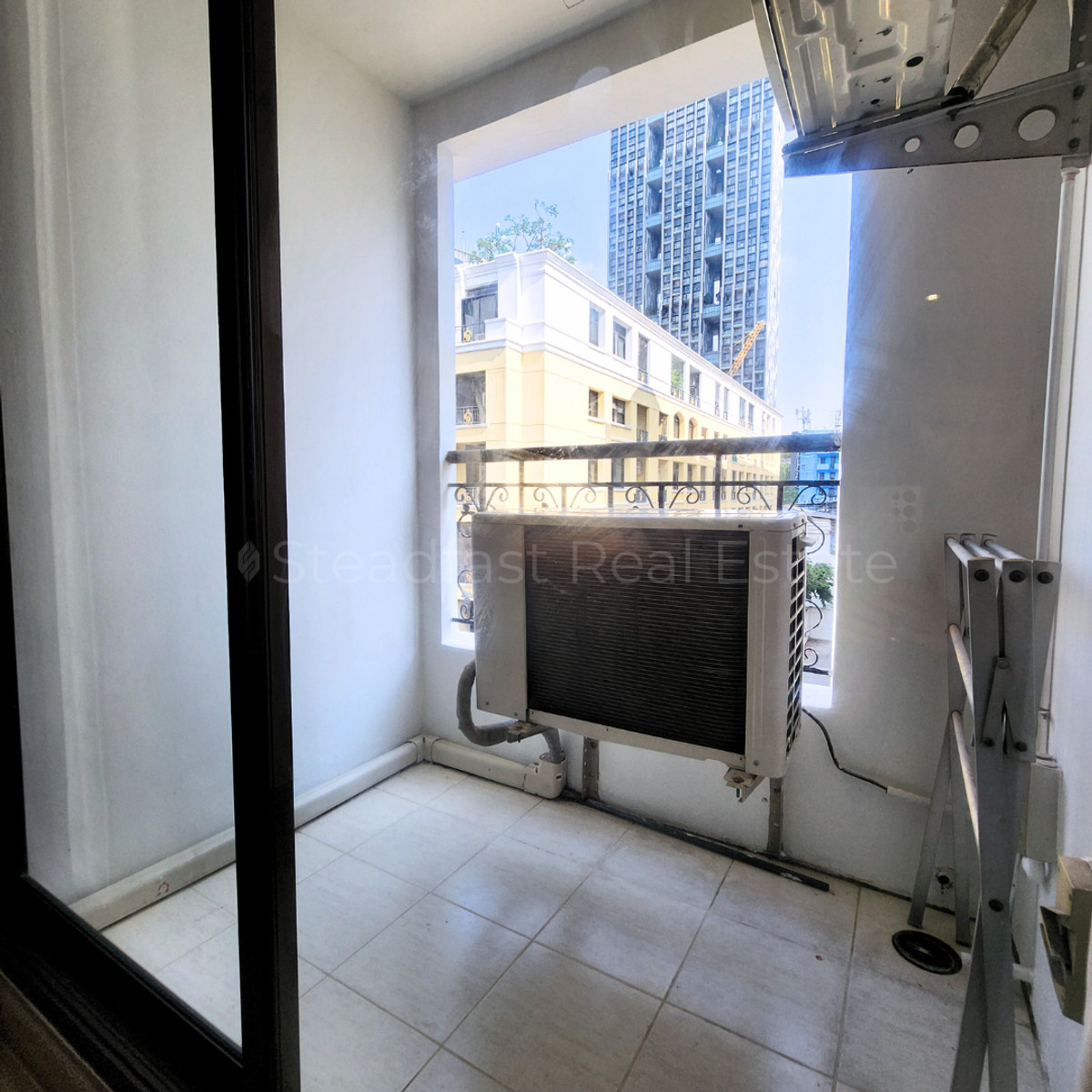 ให้เช่าคอนโดสีลม ศาลาแดง บางรัก : 🏙️ ให้เช่าคอนโดสีลม ซิตี้ รีสอร์ท เดินทางสะดวก ใกล้ BTS / MRT🚆🌳 LINE : @steadfastre