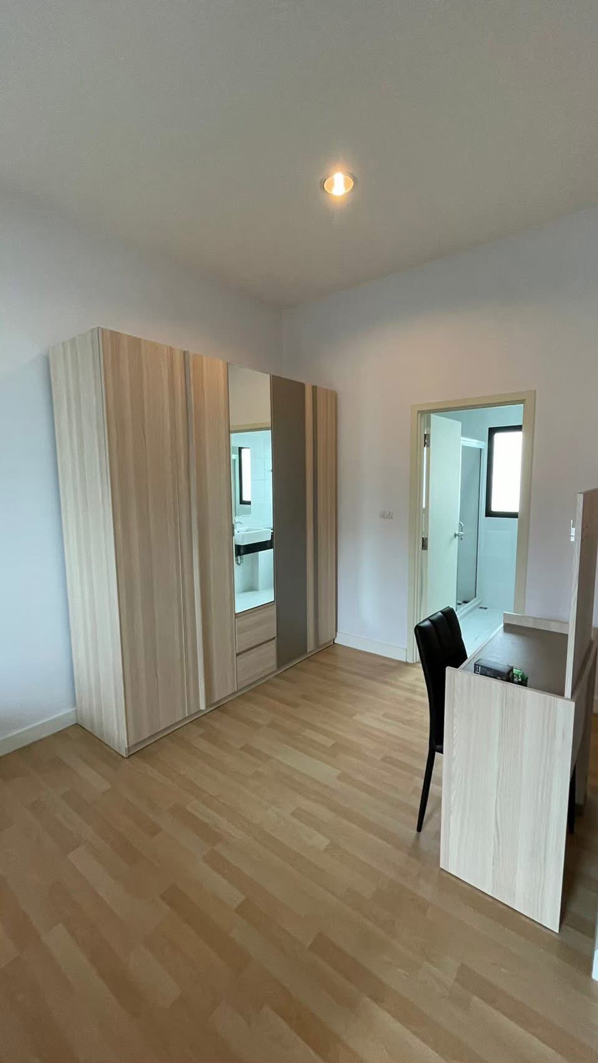 ให้เช่าทาวน์โฮมบางซื่อ วงศ์สว่าง เตาปูน : 💥CP-10466💥ให้เช่า  ทาวน์โฮม 3 ชั้น  โครงการ ฟลอร่า วงศ์สว่าง ใกล้รถไฟฟ้า สถานีแยกติวานนท์ 500 เมตรเท่านั้น!👉แอดไลน์ @goodcondo