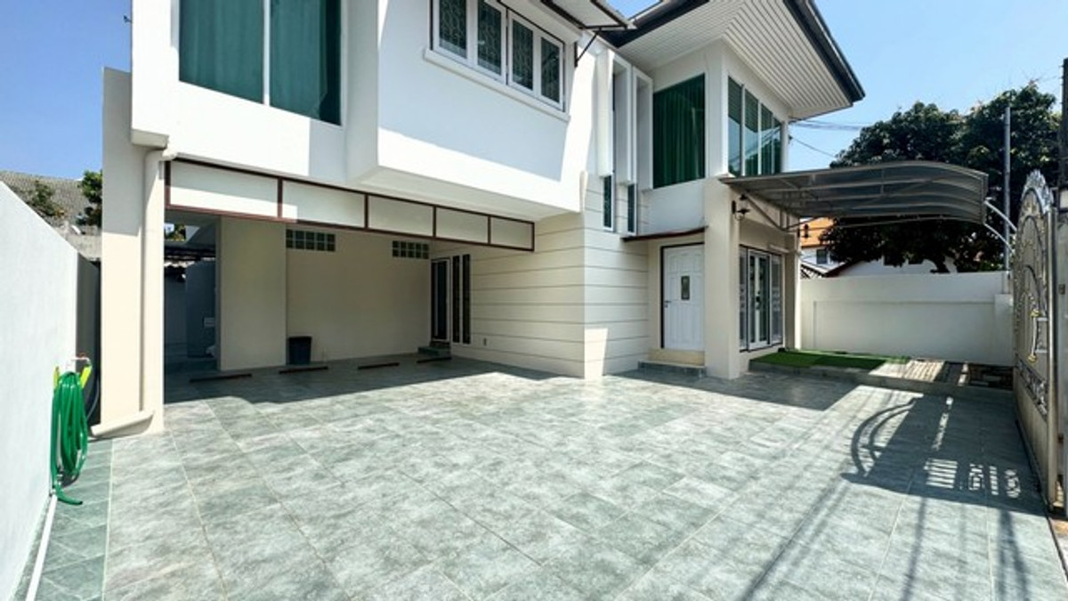 บ้านพัฒนาการ ศรีนครินทร์ : ขายและให้เช่า ม.เคหะนคร 3 พัฒนาการ 50 บ้านรีโนเวทใหม่ พร้อมเฟอร์ฯ