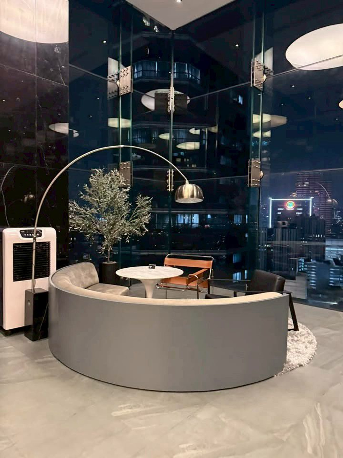 CondoAri,Anusaowaree : Condo for sale/rent Noble Around Ari, size 26.54 sq m, 1 bedroom, 36th floor, Samsen Nai Subdistrict, Phaya Thai District, Bangkok