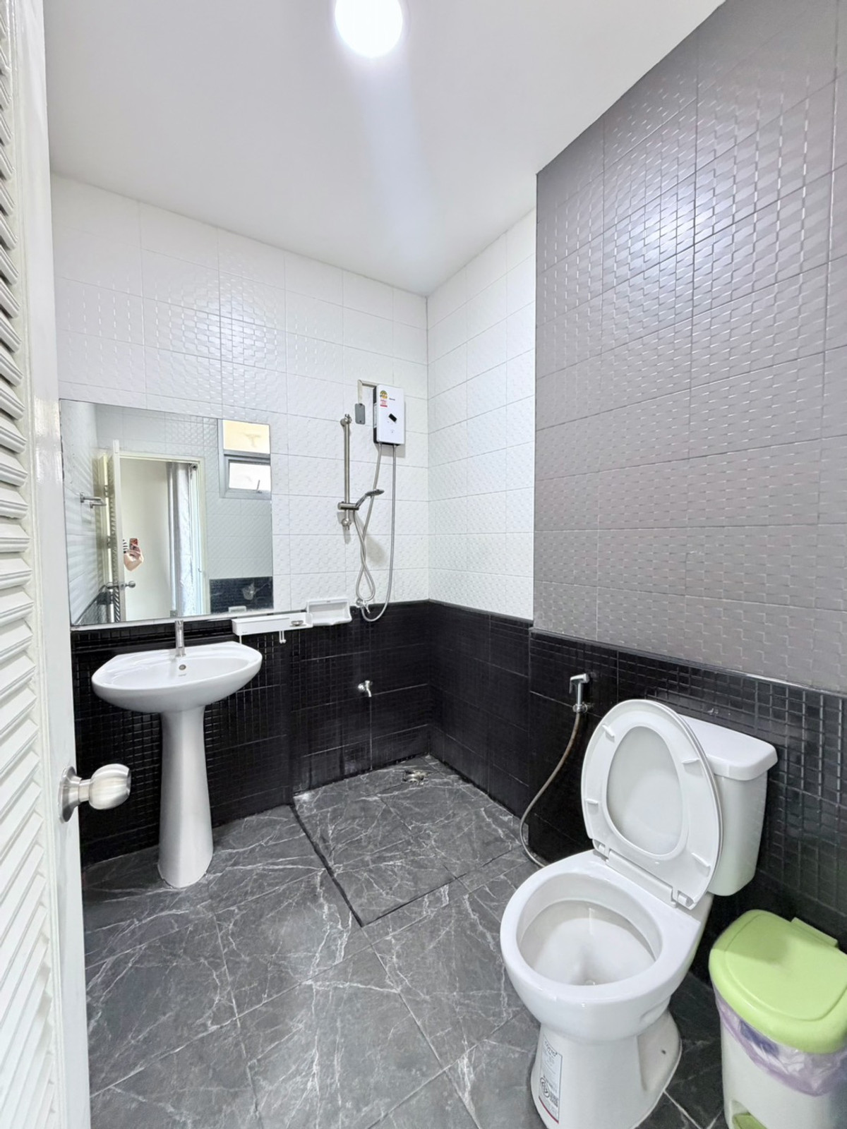 ให้เช่าทาวน์โฮมนวมินทร์ รามอินทรา : ให้เช่าทาวน์โฮม จามจุรี พาร์ค รามอินทรา ใกล้ เซ็นทรัล รามอินทรา เพียง 7 นาที