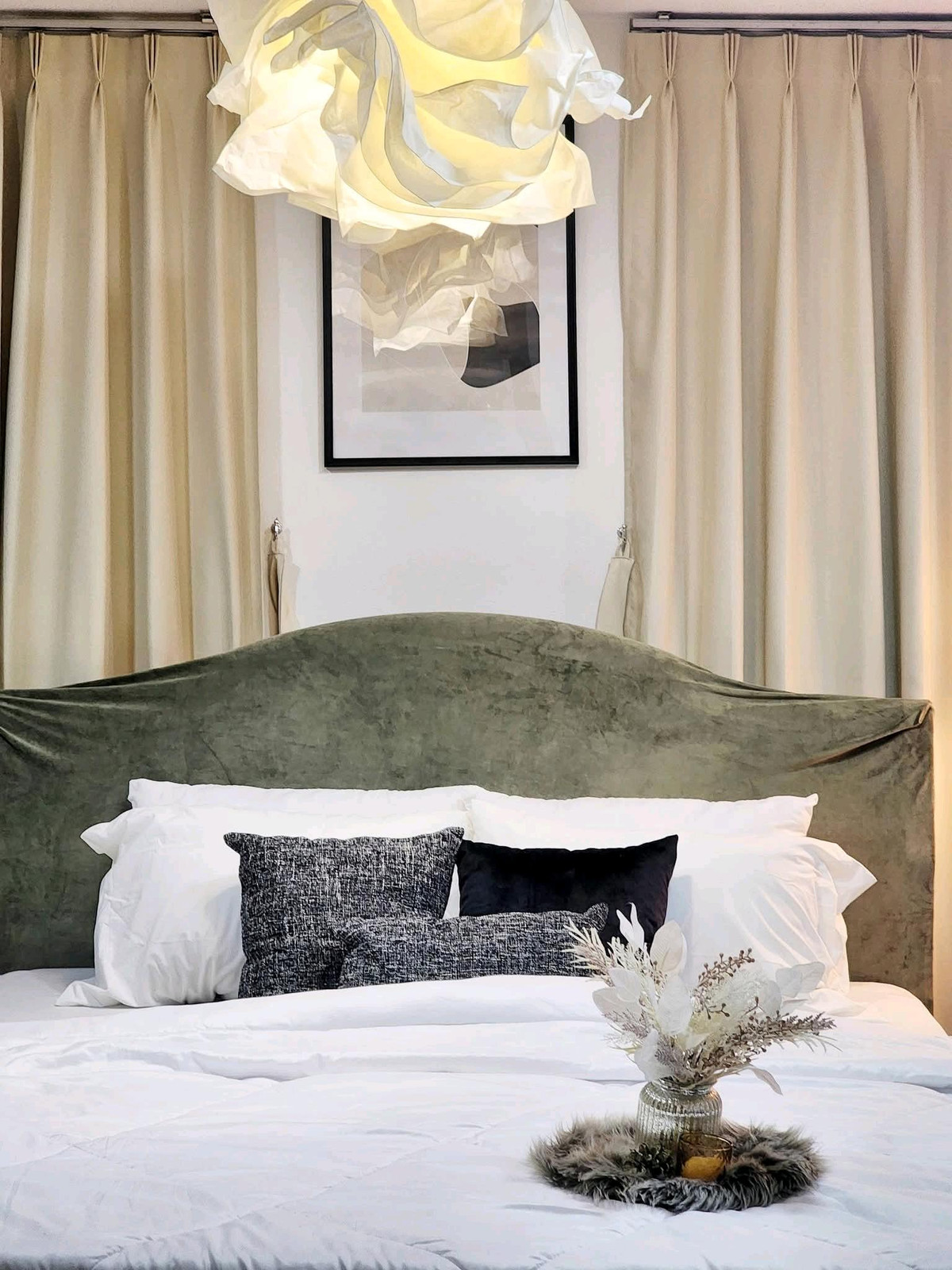 For RentHouseRatchadapisek, Huaikwang, Suttisan : 2-story detached house for rent, luxury level in the heart of Huai Khwang 🛏️ 6 bedrooms 
 🚿 4 bathrooms, near MRT Huai Khwang, furniture & electrical appliances, fully furnished, ready to move in 🛏️ 
 ▪️ Complete electrical appliances ⚡