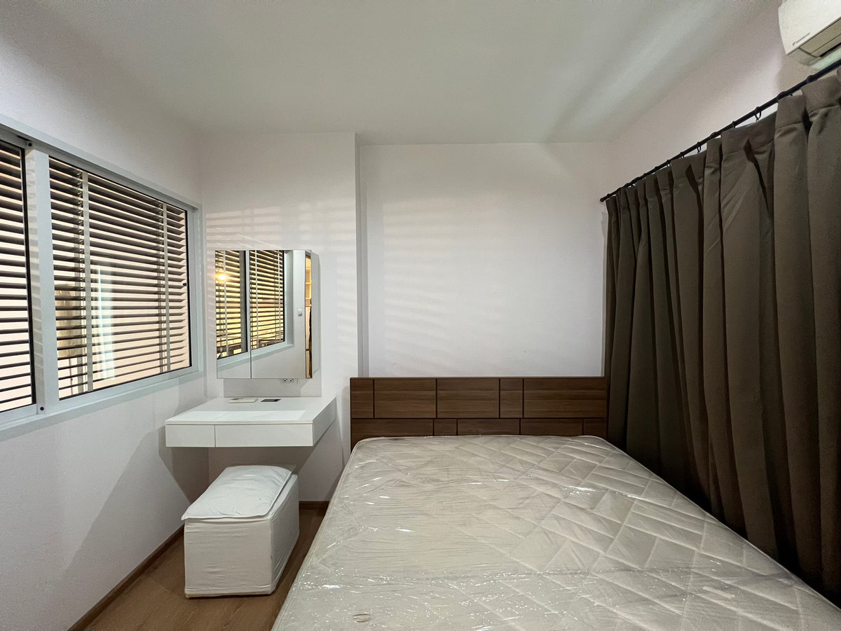 ขายคอนโดลาดพร้าว เซ็นทรัลลาดพร้าว : ขายด่วน ราคาพิเศษ Sym Vipha Ladprao Condo ขนาด 35 ตรม. ราคา 2.3 ล้าน