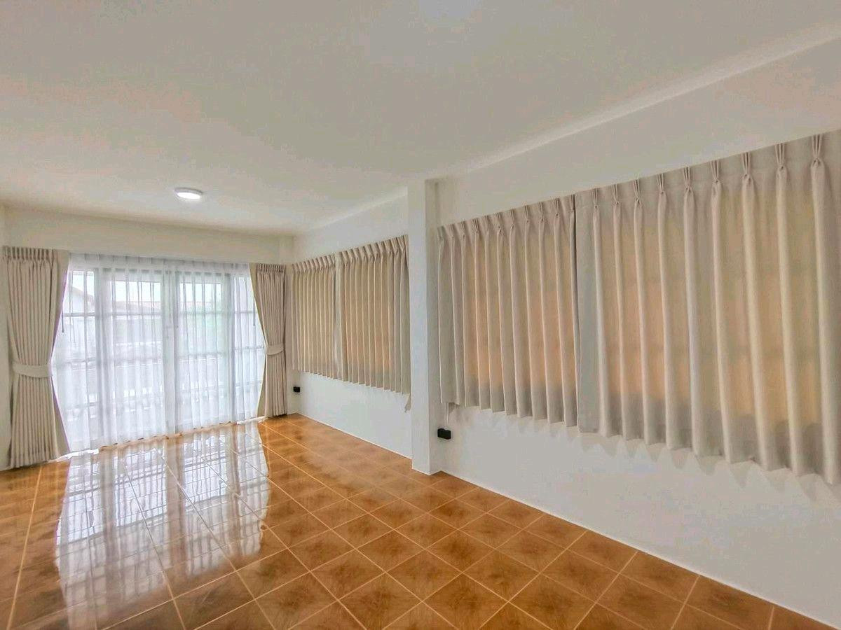 ให้เช่าบ้านสมุทรปราการ สำโรง : 🏡 ให้เช่า / ขาย บ้านเดี่ยว 2 ชั้น หมู่บ้านสุภาวัลย์
📍 หนามแดง – เทพารักษ์ 66 (ทำเลศักยภาพ)