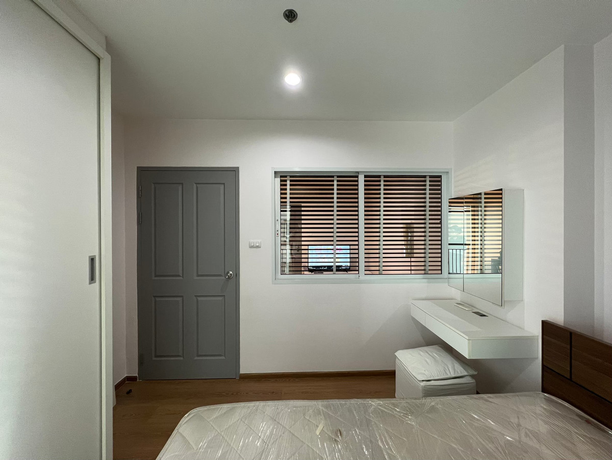 ขายคอนโดลาดพร้าว เซ็นทรัลลาดพร้าว : ขายด่วน ราคาพิเศษ Sym Vipha Ladprao Condo ขนาด 35 ตรม. ราคา 2.3 ล้าน