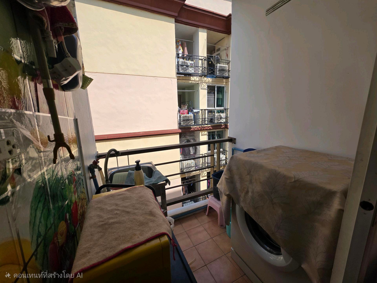 For SaleCondoSapankwai,Jatujak : For sale: Maison de Ville Pradipat 25, spacious room 32 sq m, near BTS Saphan Khwai, good location, affordable price.