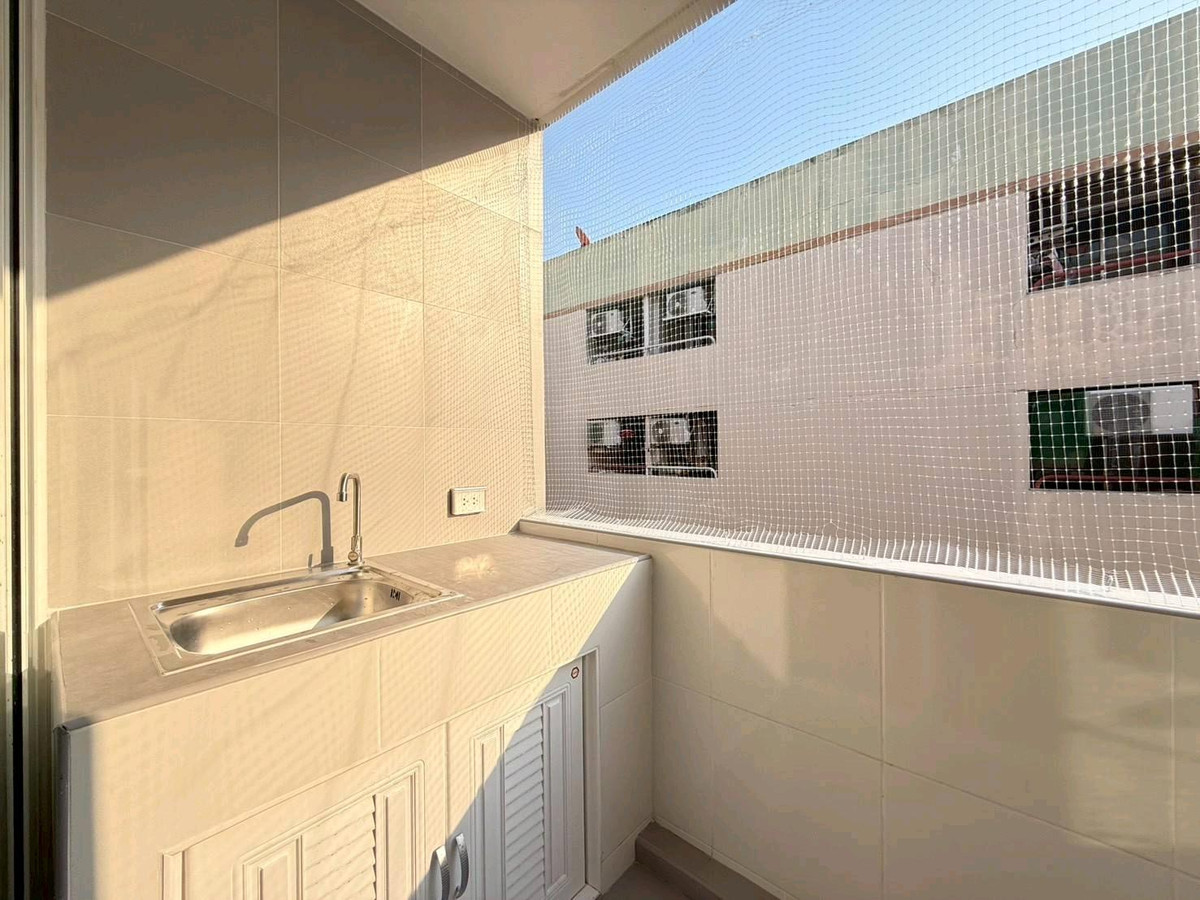 ขายคอนโดรัชดา ห้วยขวาง : ห้องสวย รีโนเวทใหม่ ติด MRT เพียง 1.69 ล้าน!