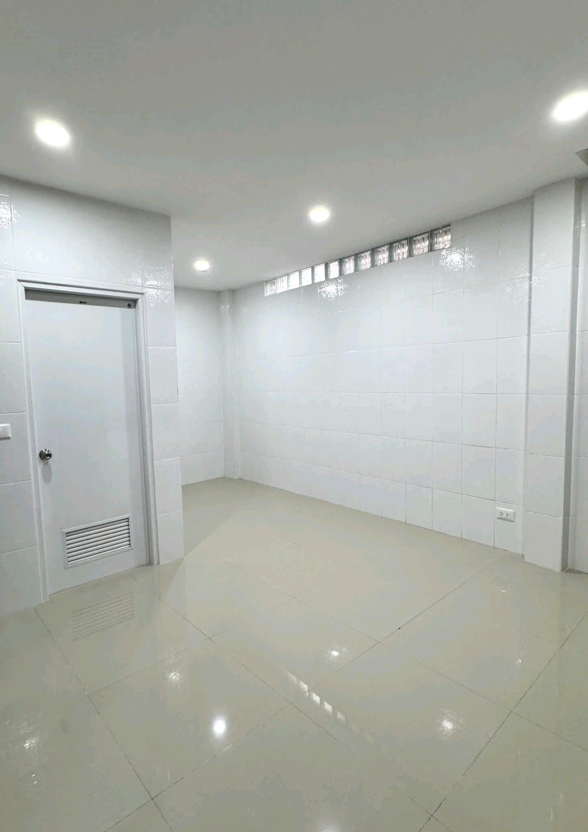 For RentTownhomeOnnut, Udomsuk : Ready to move in!