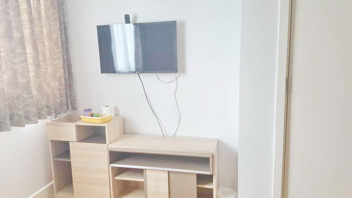 ให้เช่าทาวน์โฮมบางซื่อ วงศ์สว่าง เตาปูน : ให้เช่า บ้านทาวน์โฮมพร้อมเฟอร์นิเจอร์ บิ้วอิน หลังมุม หมู่บ้านฟลอร่าวงศ์สว่าง 