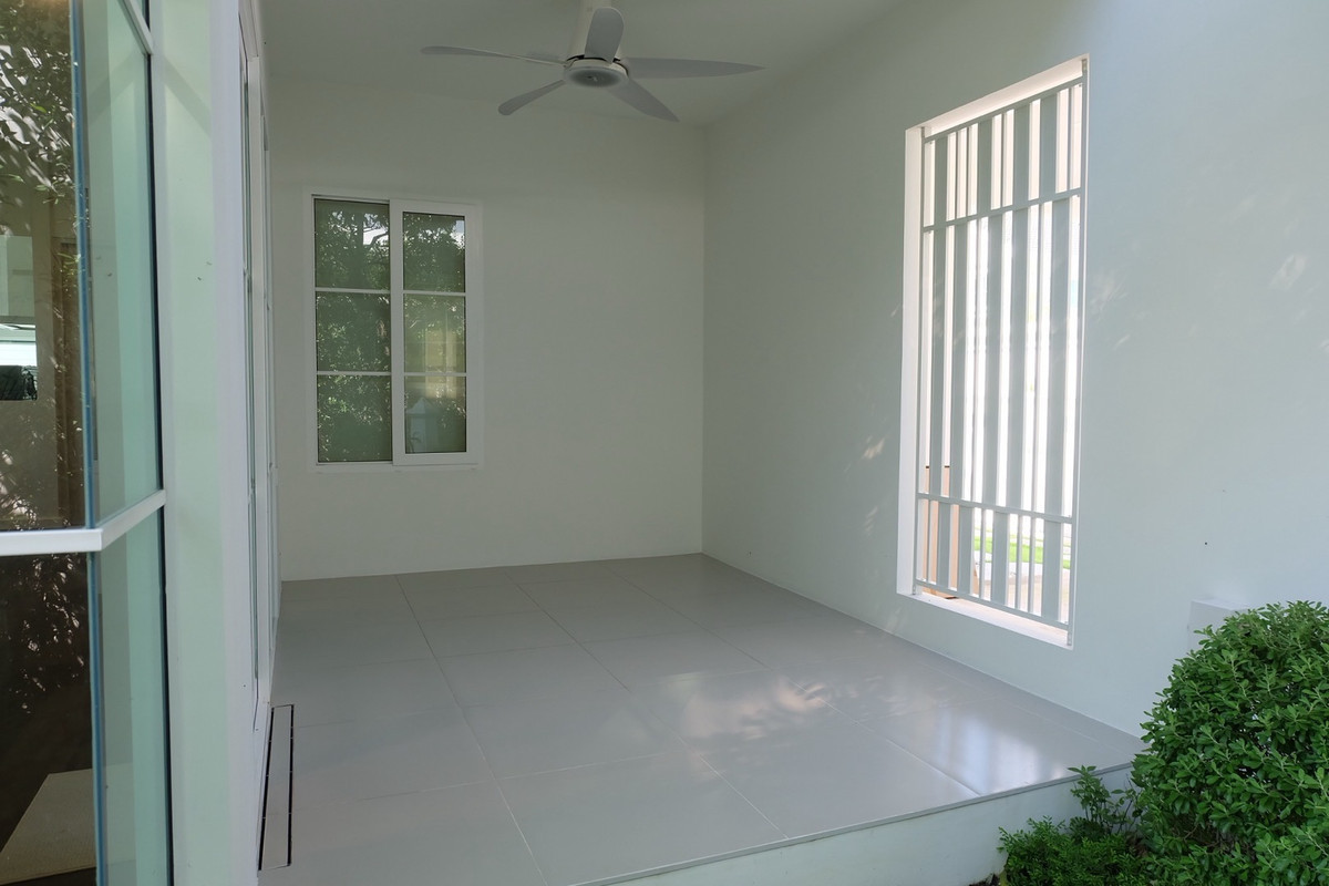 ให้เช่าบ้านบางนา แบริ่ง ลาซาล : RH033126 ให้เช่า บ้านใหม่ 2 ชั้น 3 ห้องนอน fully furnished at Chaiyapruek Bangna KM.15