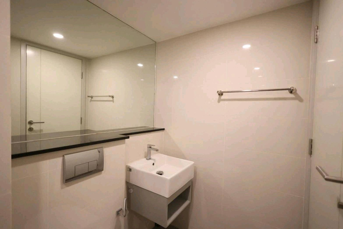 For RentCondoSathorn, Narathiwat : Near BTS St. Louis 
 for rent: Knightsbridge Prime Sathorn | Duplex, beautiful room, high floor in the heart of the CBD, Sathorn, furniture + complete electrical appliances. Ready to move in