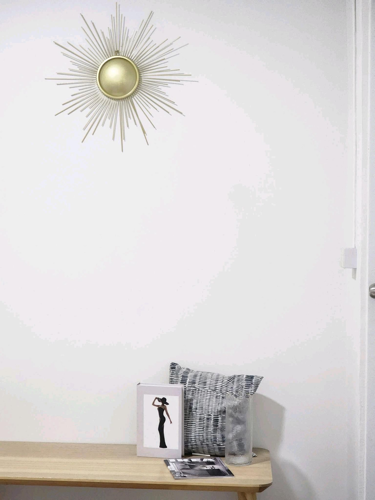 For RentHouseRatchadapisek, Huaikwang, Suttisan : 2-story detached house for rent, luxury level in the heart of Huai Khwang 🛏️ 6 bedrooms 
 🚿 4 bathrooms, near MRT Huai Khwang, furniture & electrical appliances, fully furnished, ready to move in 🛏️ 
 ▪️ Complete electrical appliances ⚡