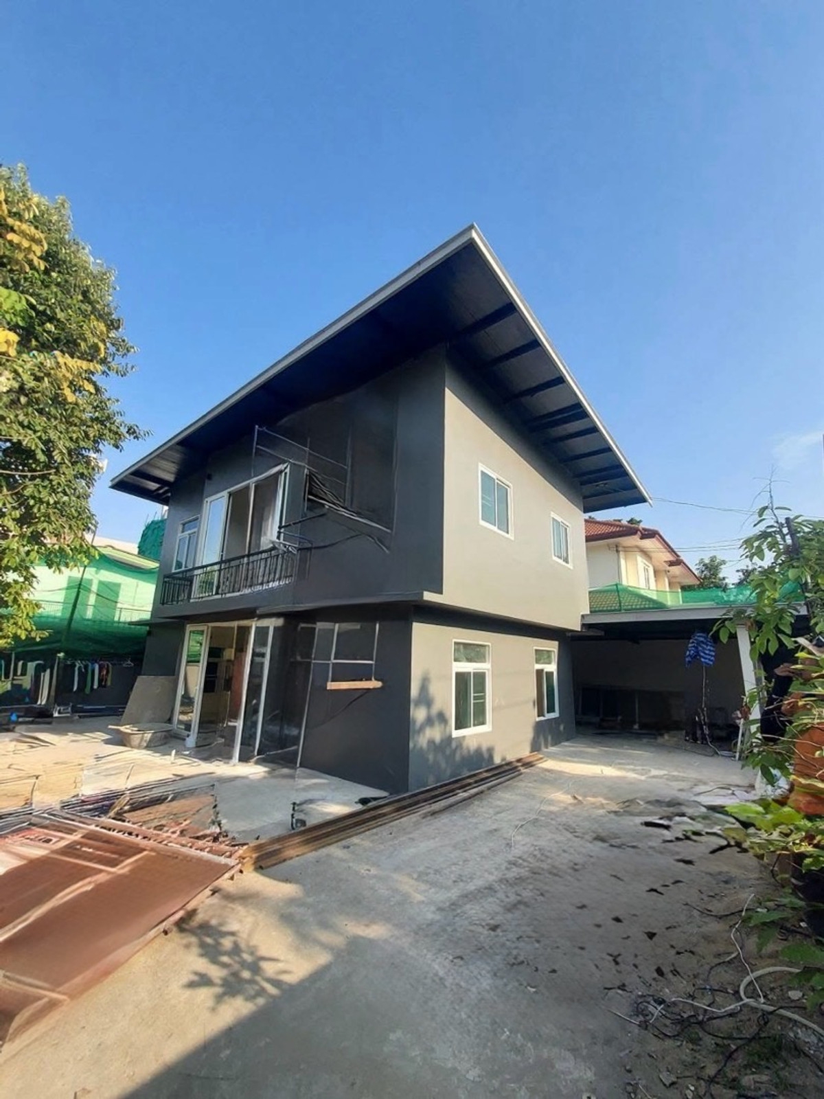 ให้เช่าบ้านอ่อนนุช อุดมสุข : ให้เช่าบ้านเดี่ยว สุขุมวิท 71 เลี้ยงสัตว์ได้ เดินทางสะดวก เข้าออกได้หลายเส้นทาง