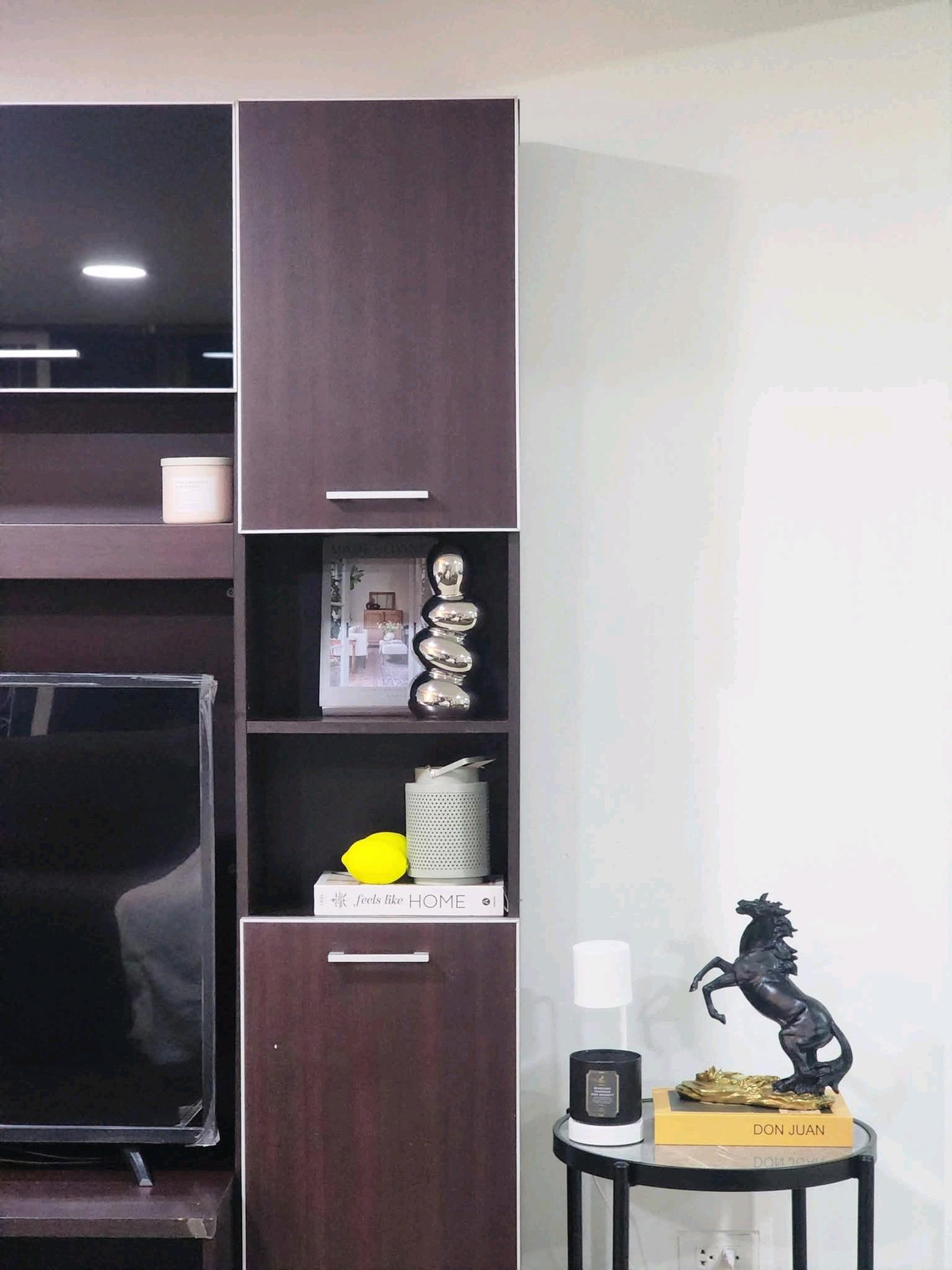 For RentHouseRatchadapisek, Huaikwang, Suttisan : 2-story detached house for rent, luxury level in the heart of Huai Khwang 🛏️ 6 bedrooms 
 🚿 4 bathrooms, near MRT Huai Khwang, furniture & electrical appliances, fully furnished, ready to move in 🛏️ 
 ▪️ Complete electrical appliances ⚡